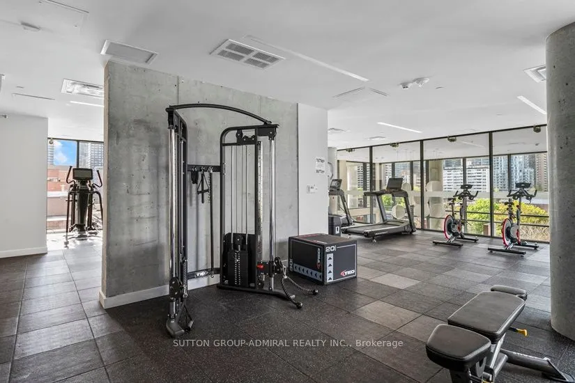 81 Wellesley Street E, #2104