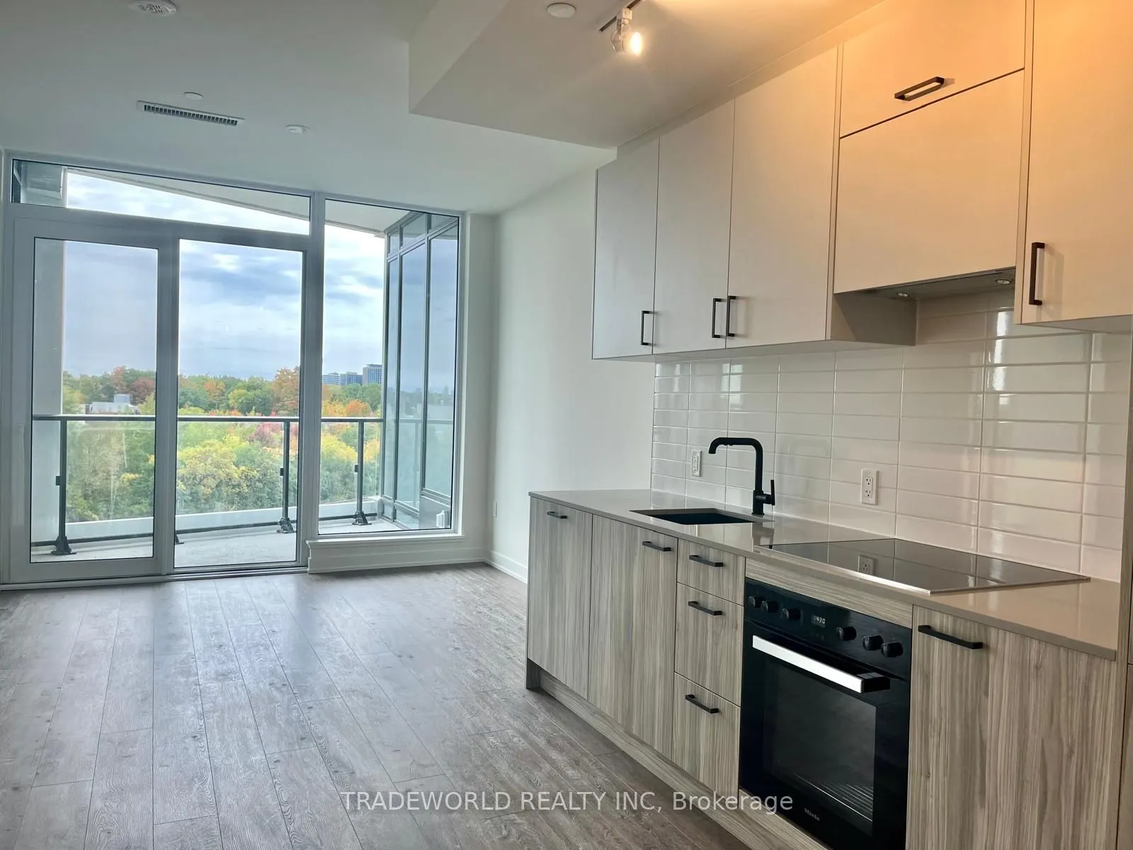 1 Kyle Lowry Road, #607