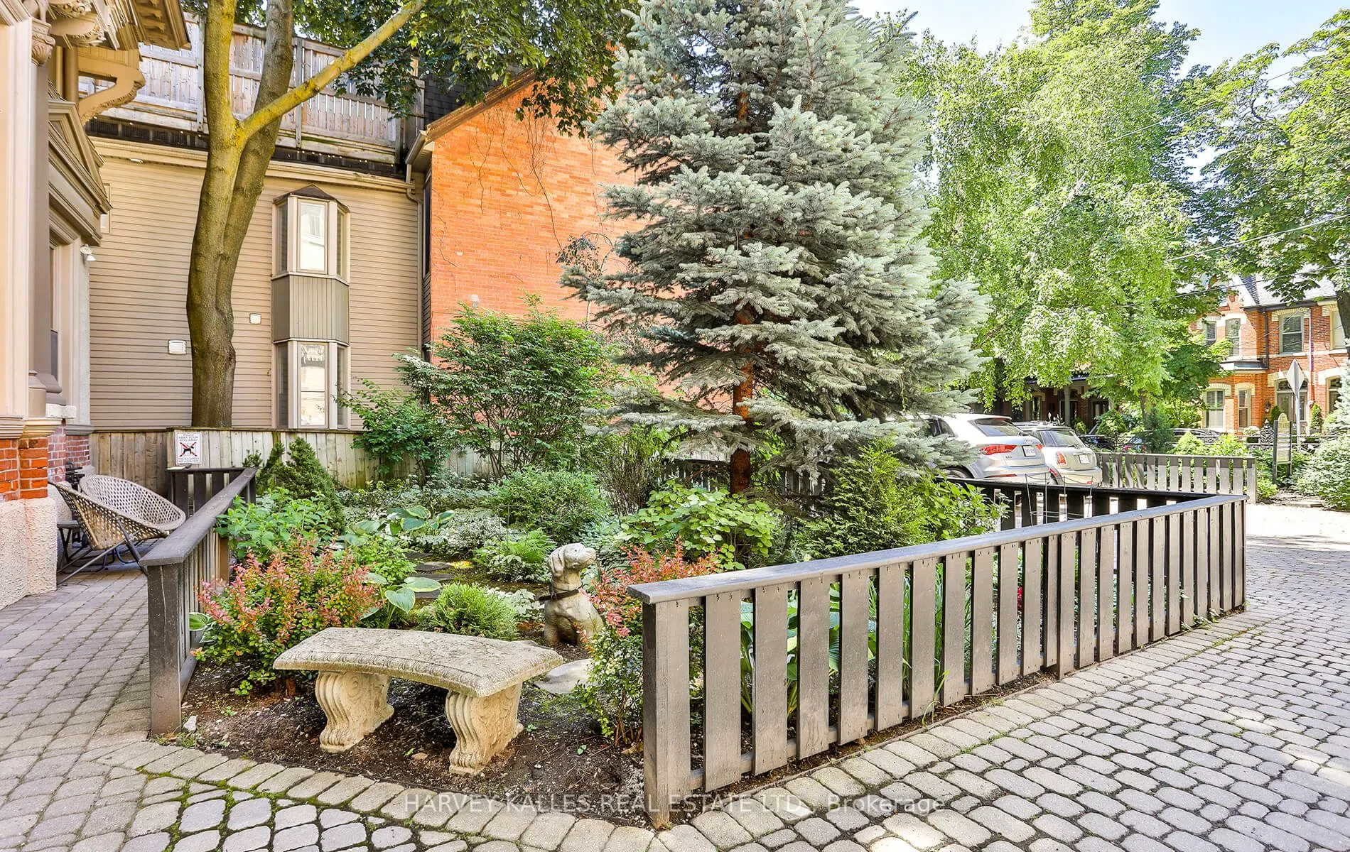 37 Metcalfe Street, #1