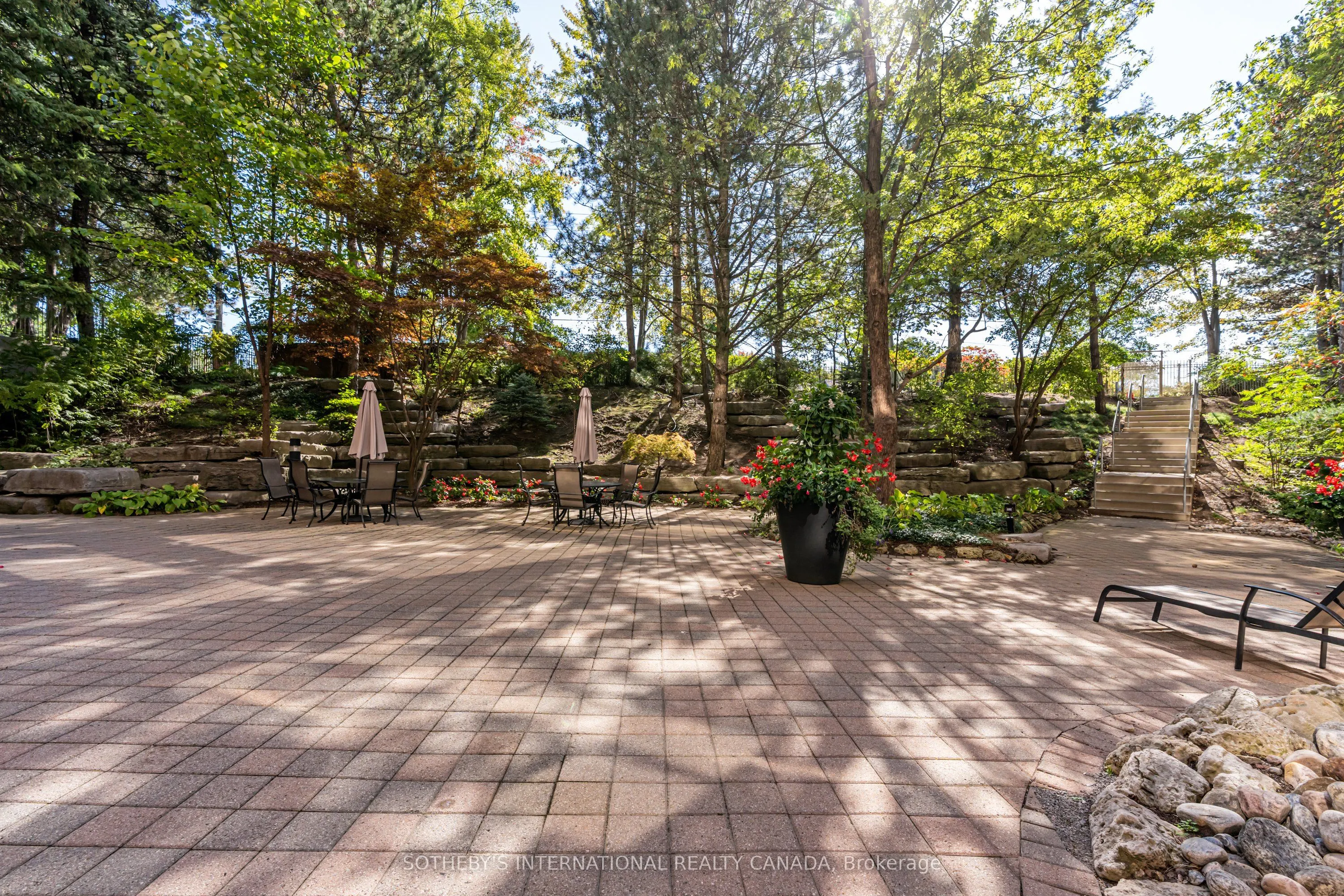 3181 Bayview Avenue, #512