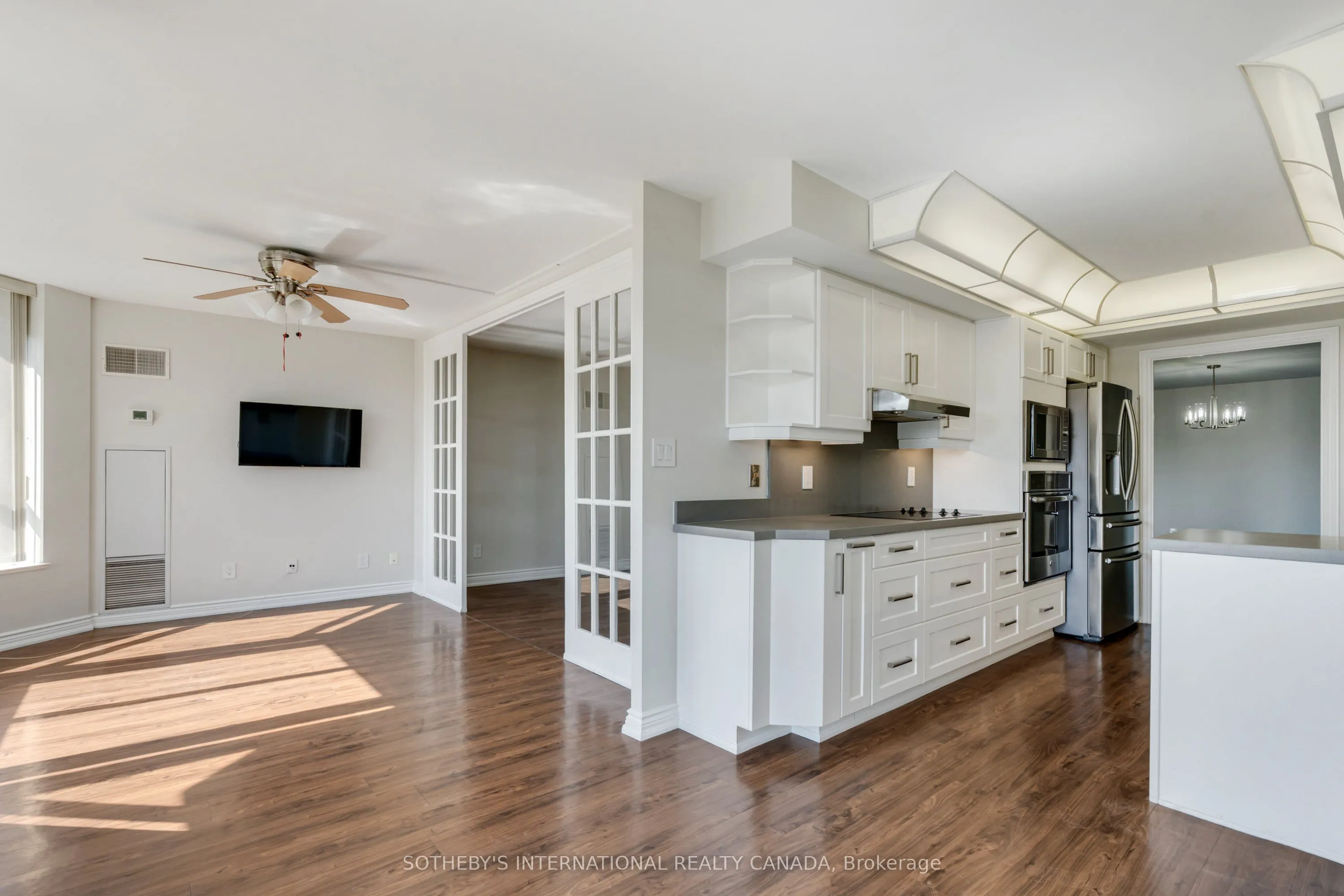 3181 Bayview Avenue, #512