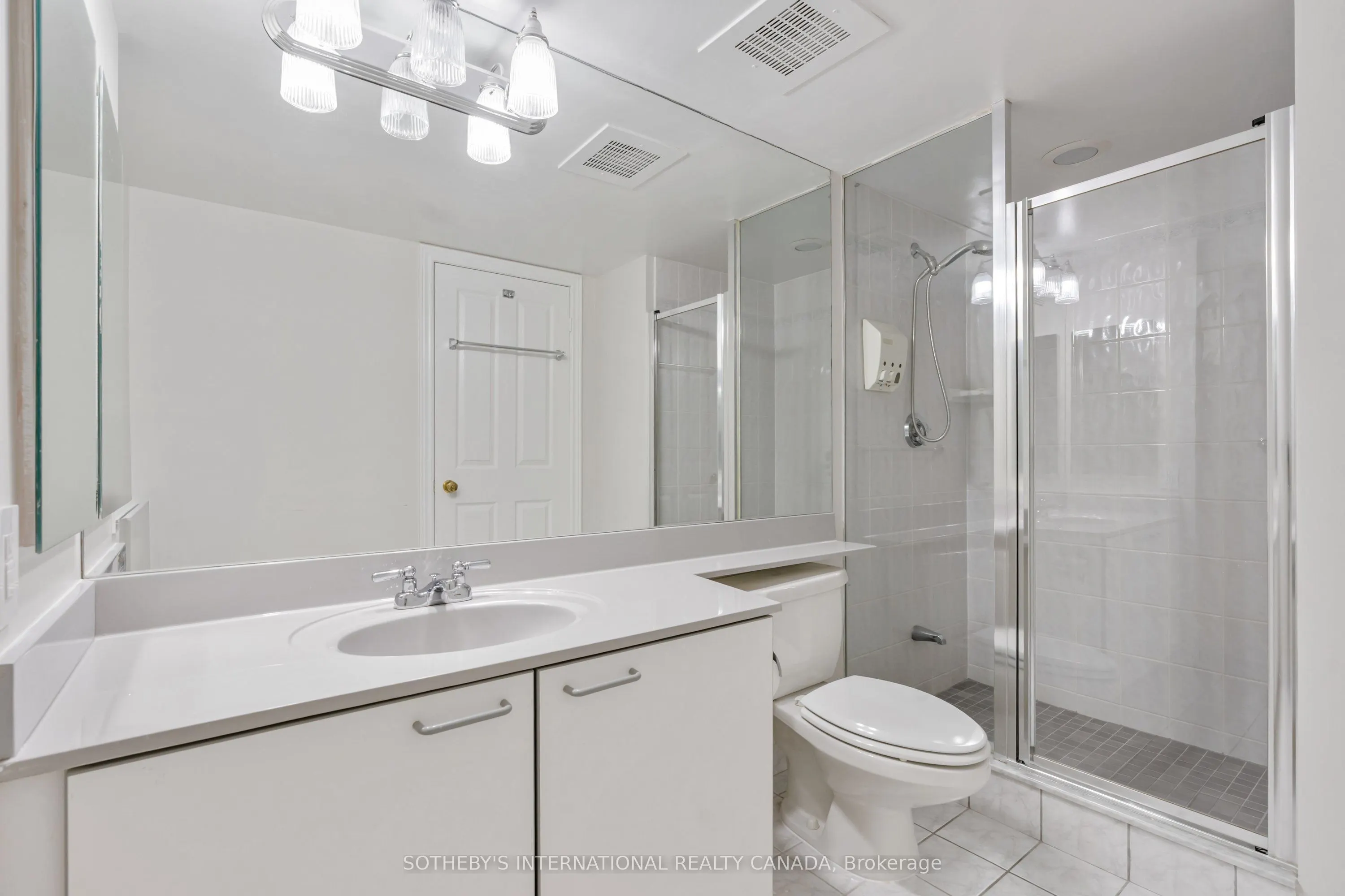 3181 Bayview Avenue, #512