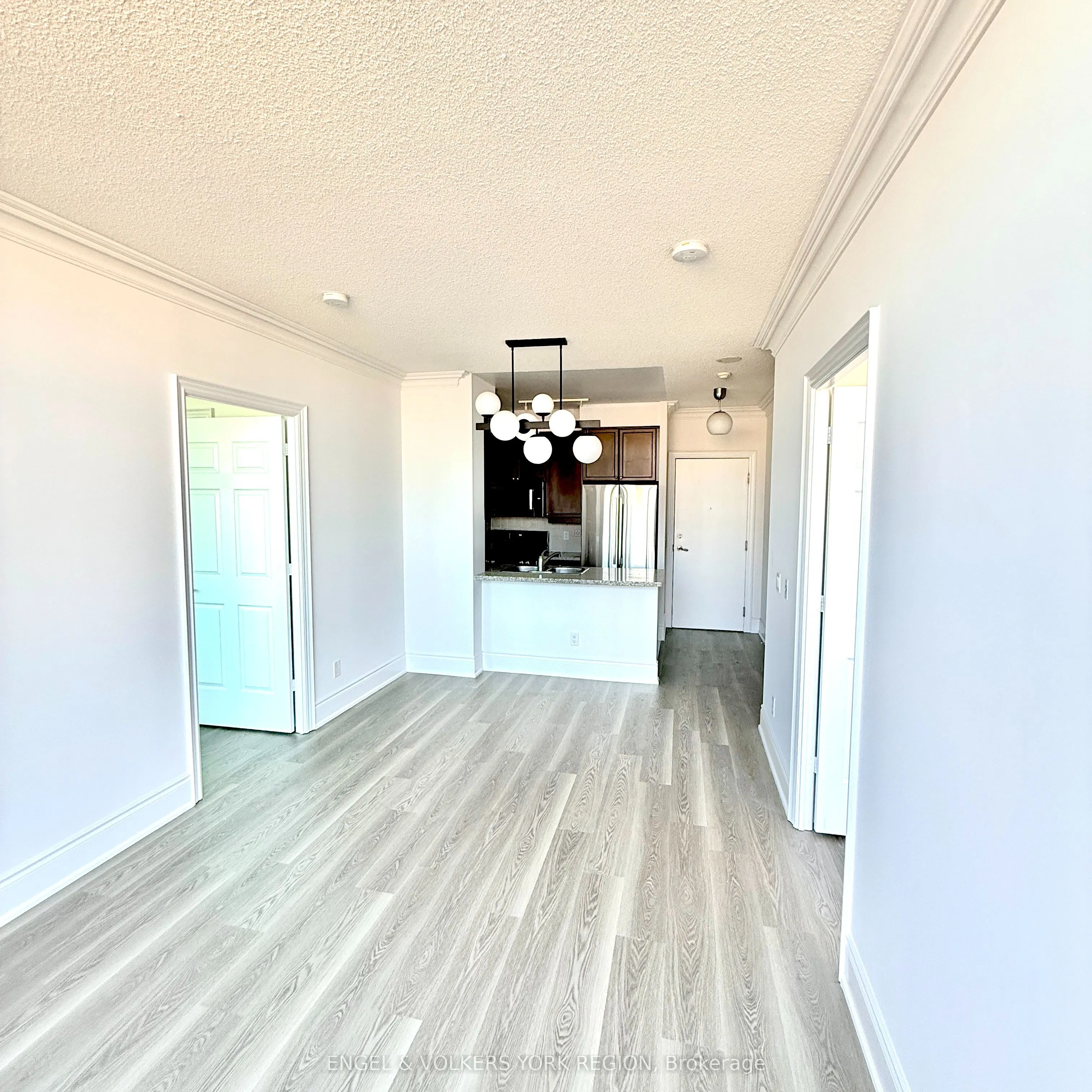 15 Greenview Avenue, #PH14