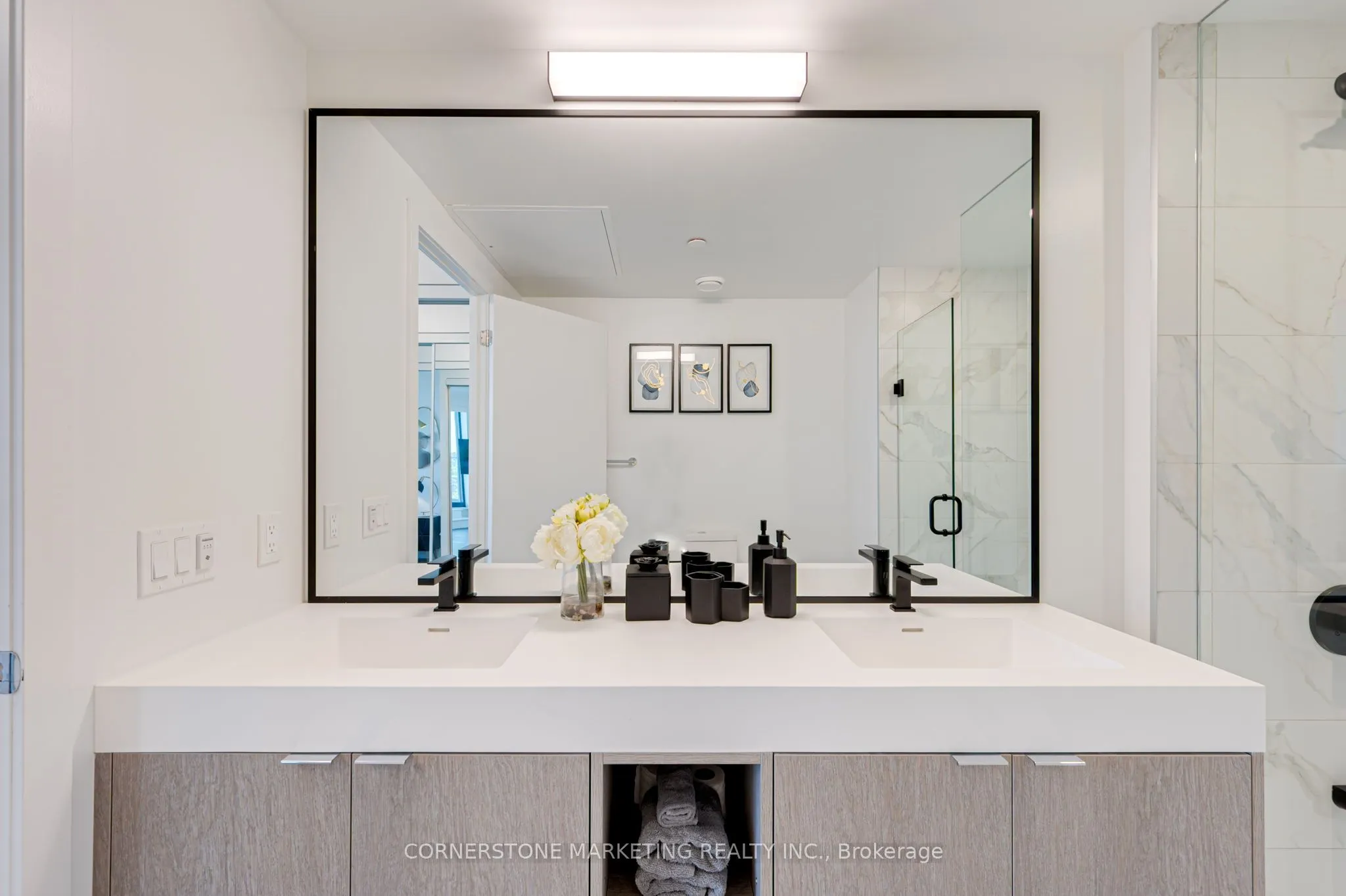 250 Lawrence Avenue W, #606
