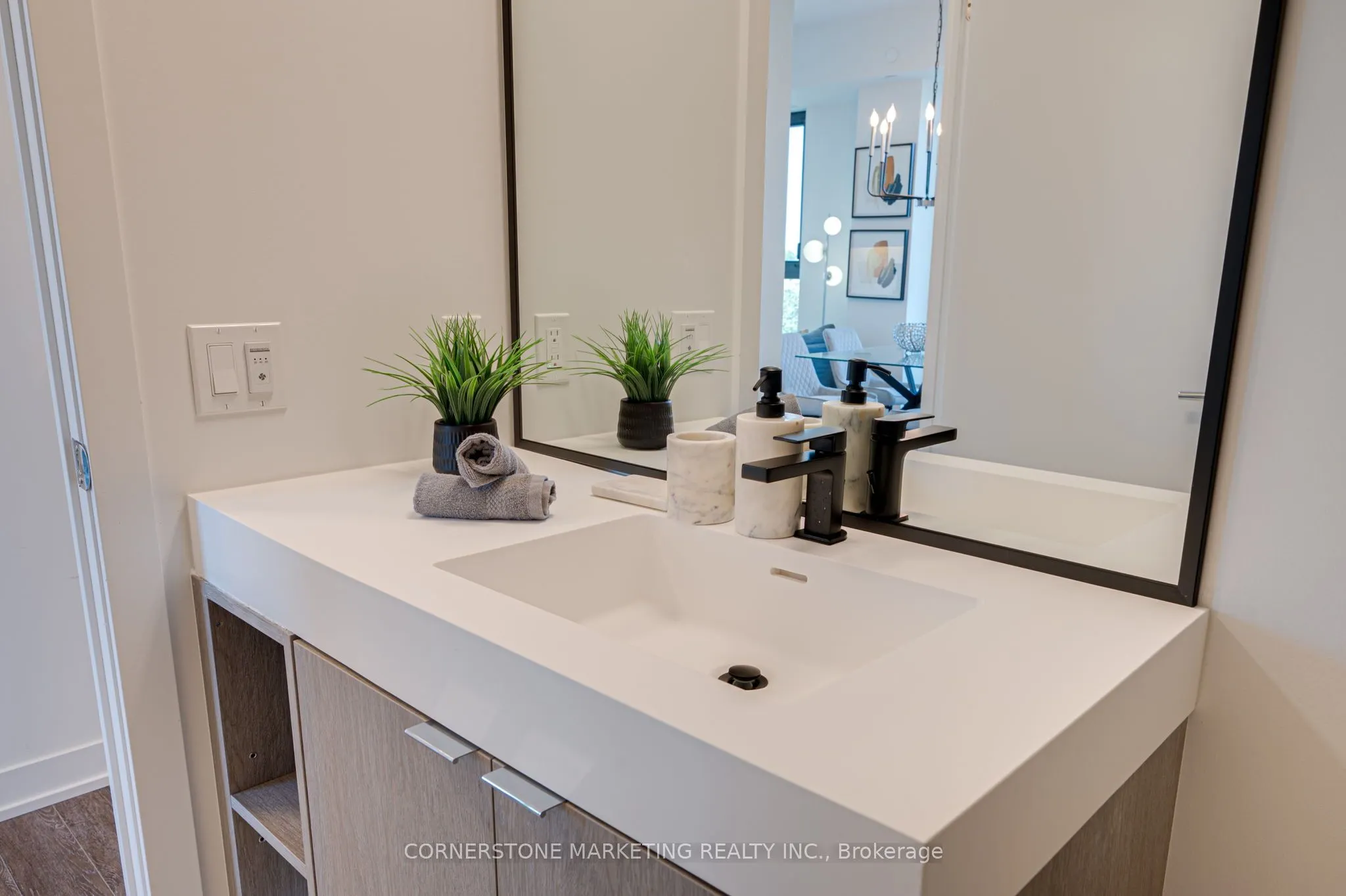 250 Lawrence Avenue W, #606