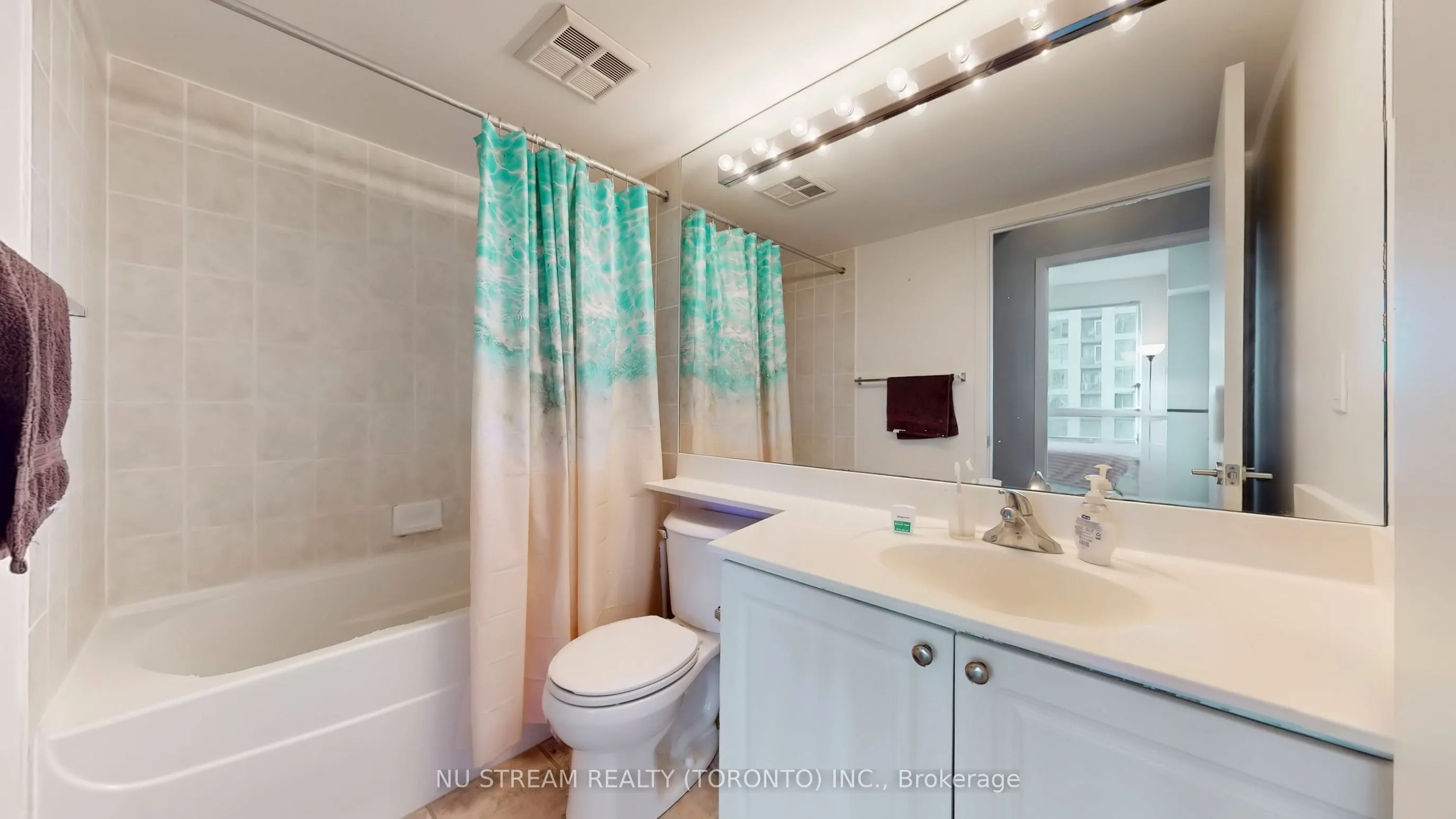 219 Fort York Boulevard, #3006