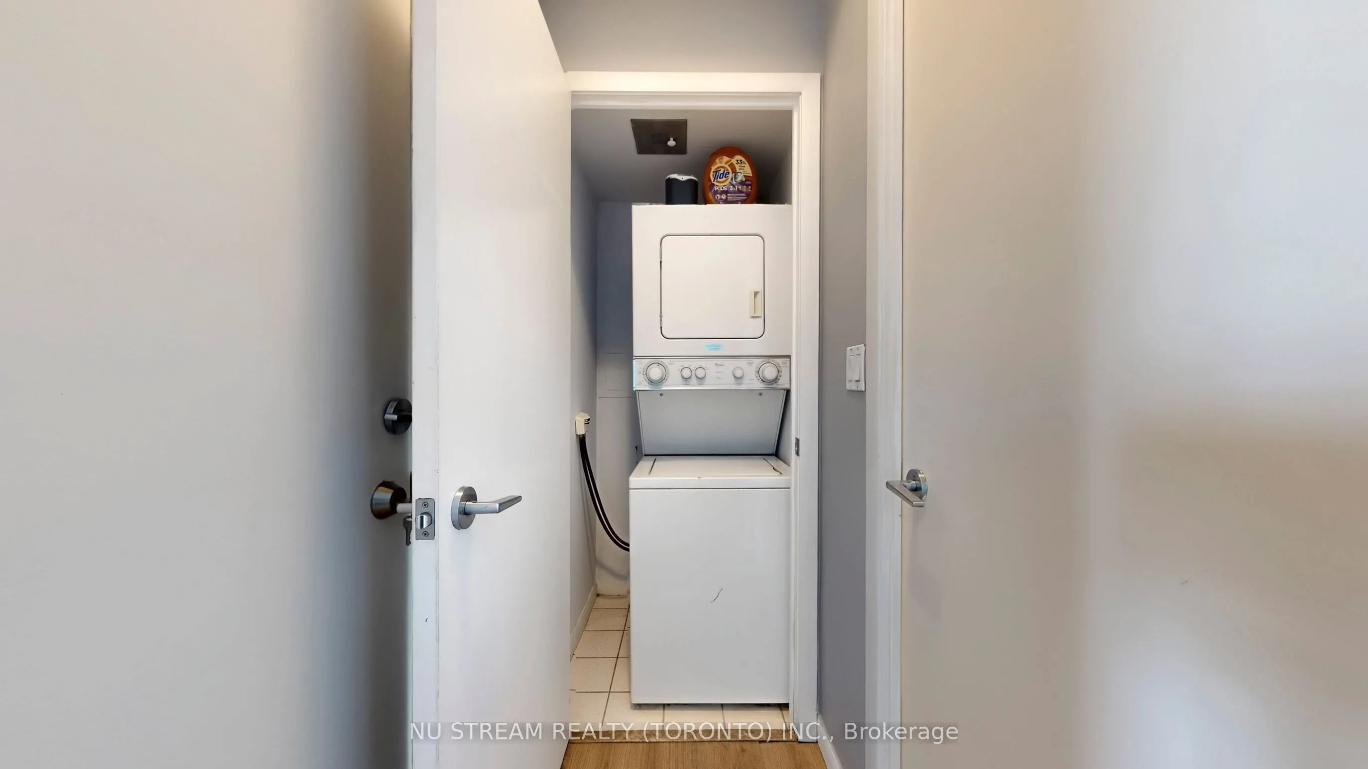 219 Fort York Boulevard, #3006