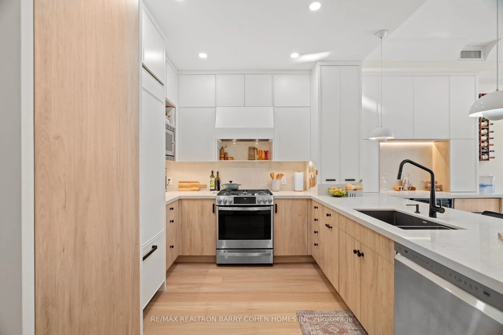 336 Davenport Road, #201
