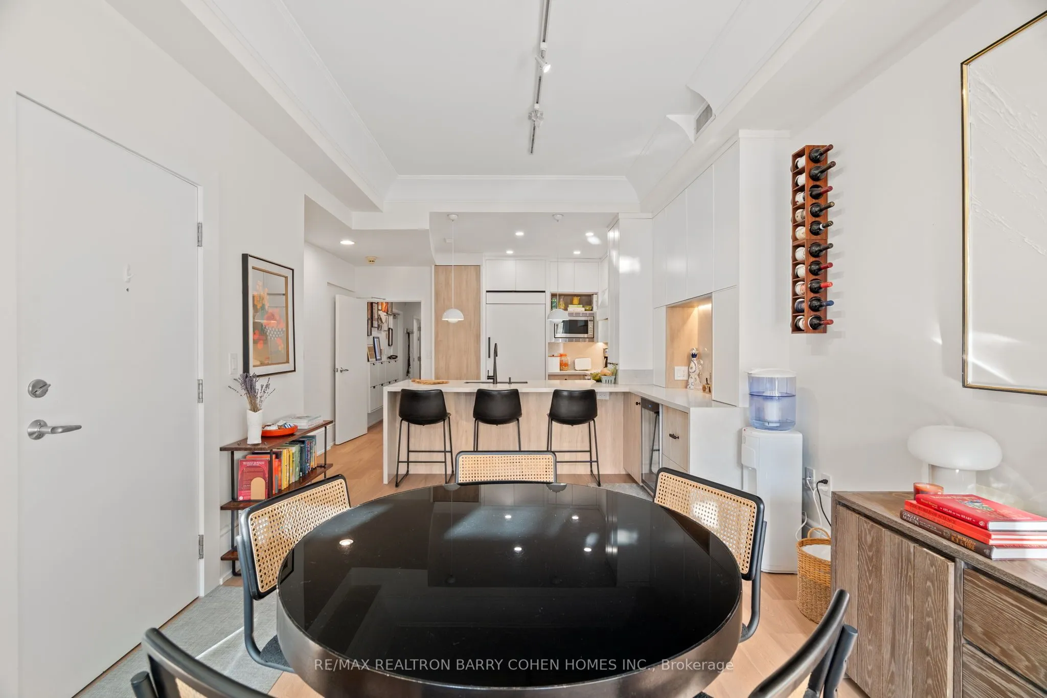 336 Davenport Road, #201