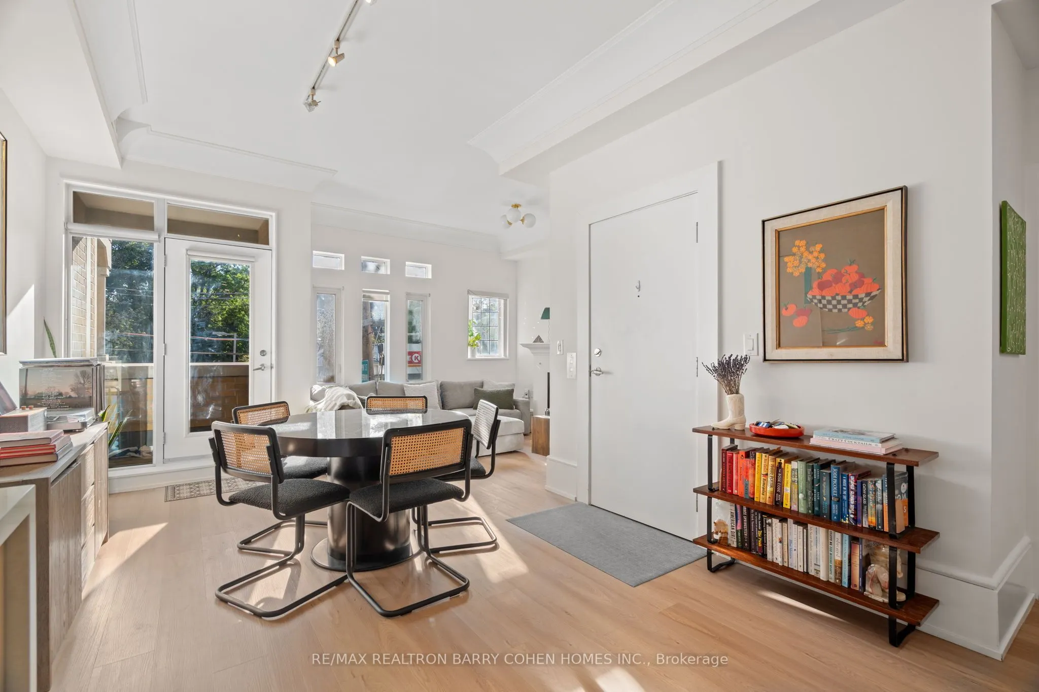336 Davenport Road, #201
