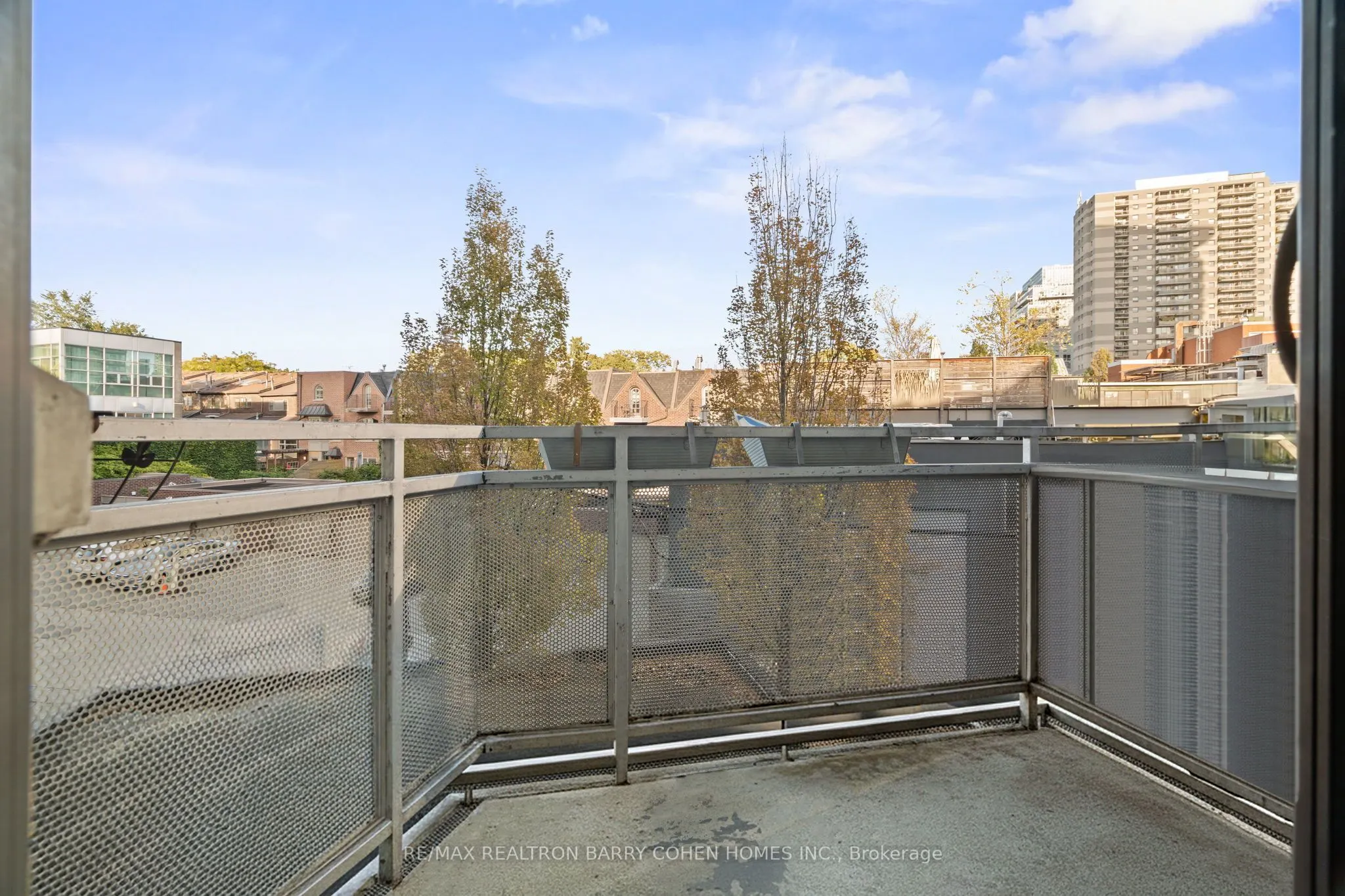 336 Davenport Road, #201