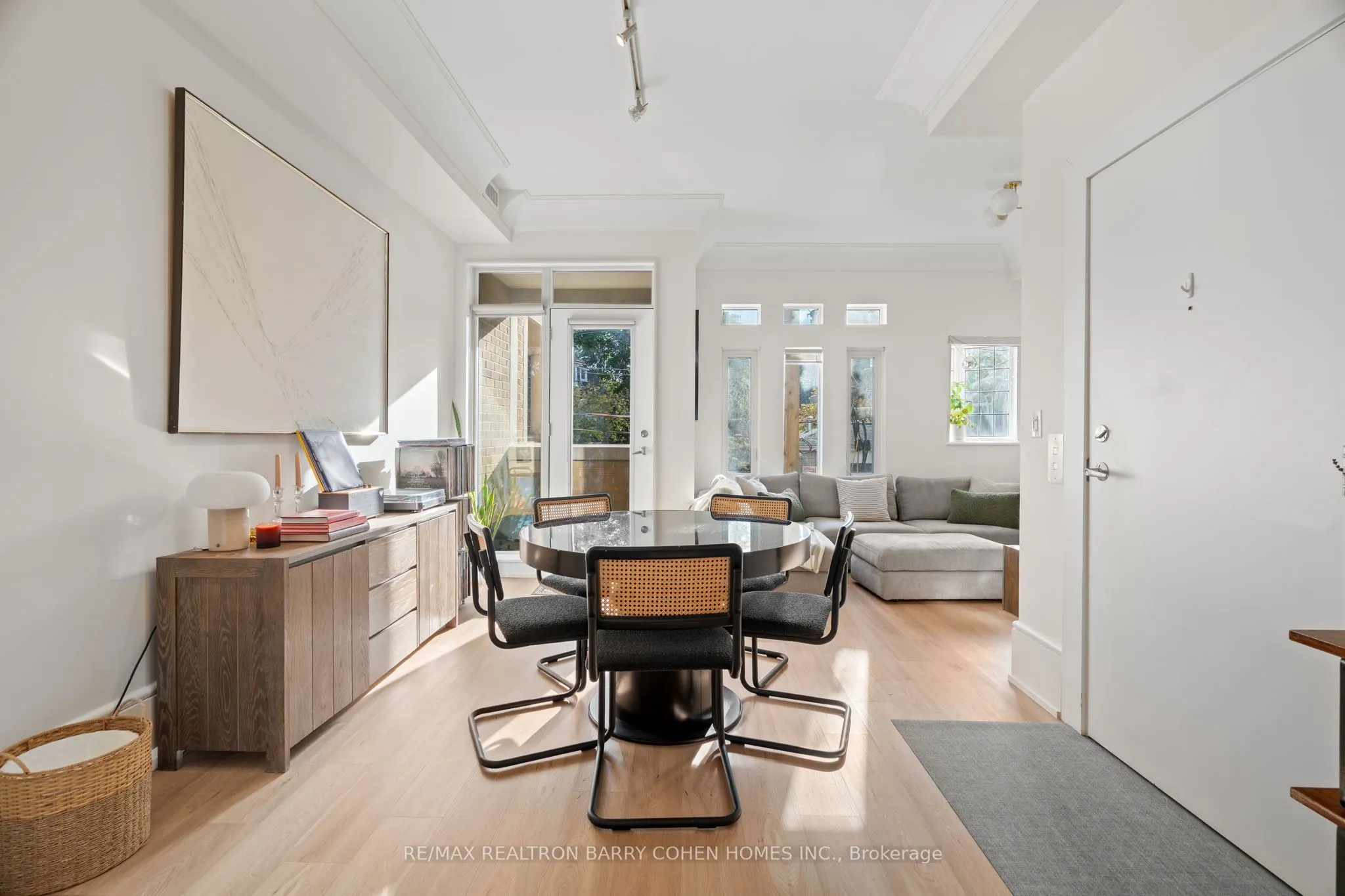 336 Davenport Road, #201