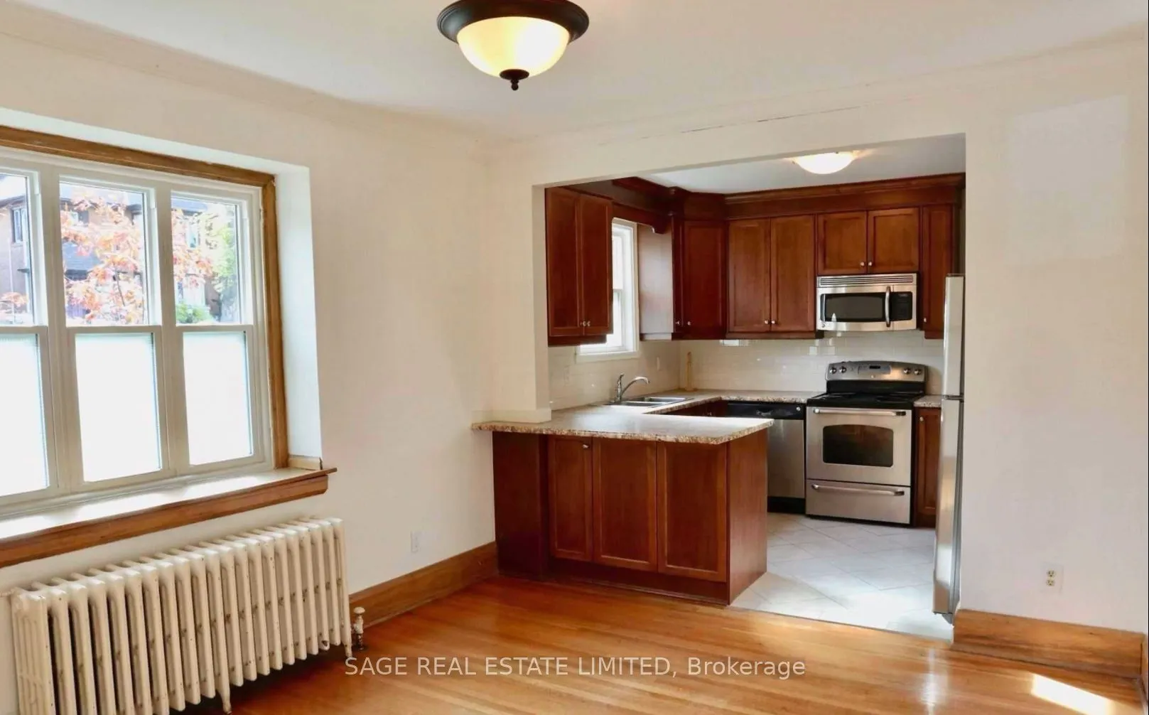 740 Avenue Road S, #Main