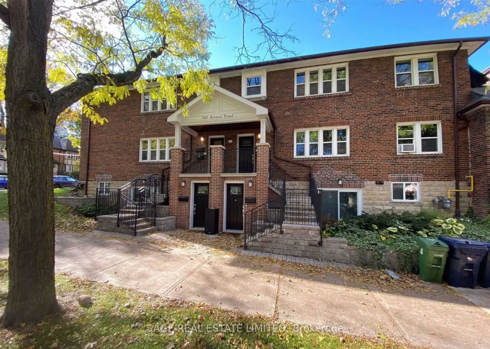 740 Avenue Road S, #Main