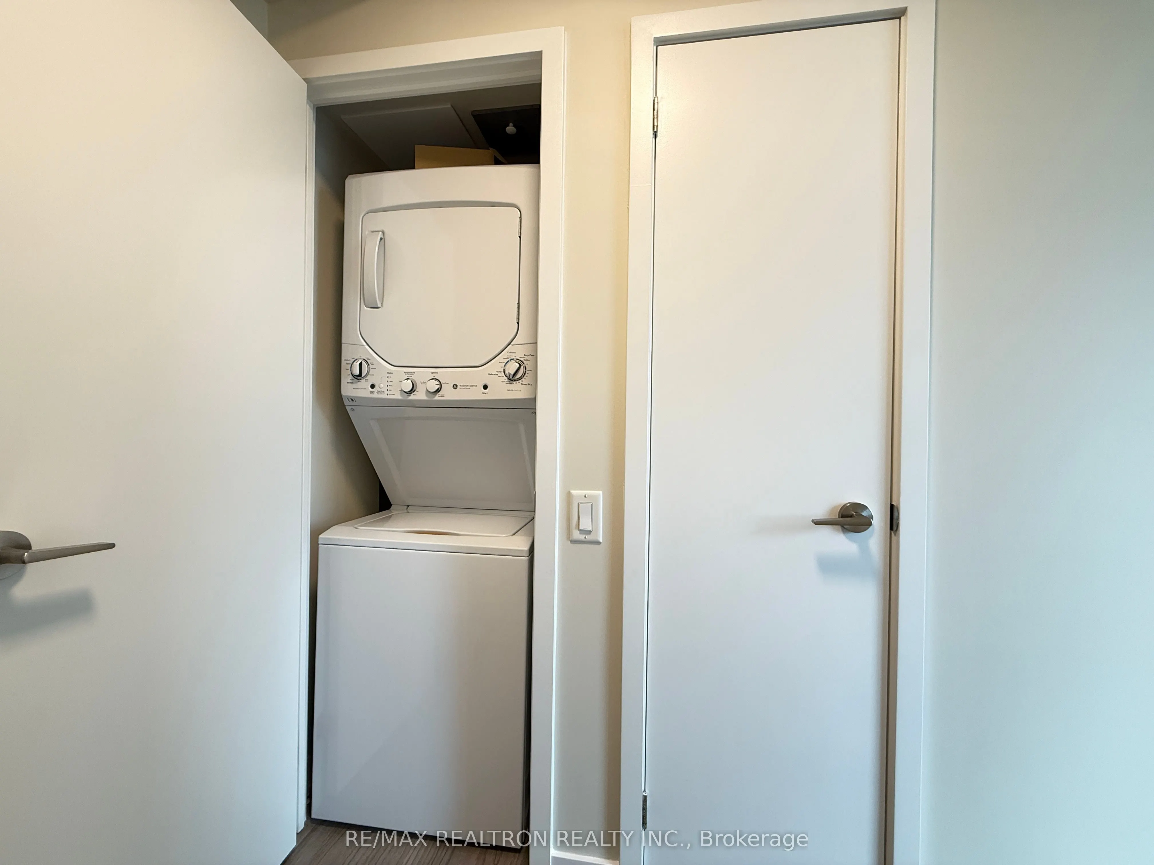 38 MONTE KWINTER Court, #1006