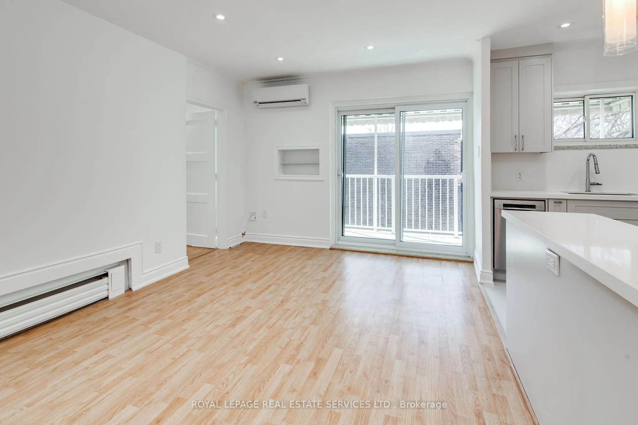 172 Sherwood Avenue, #206
