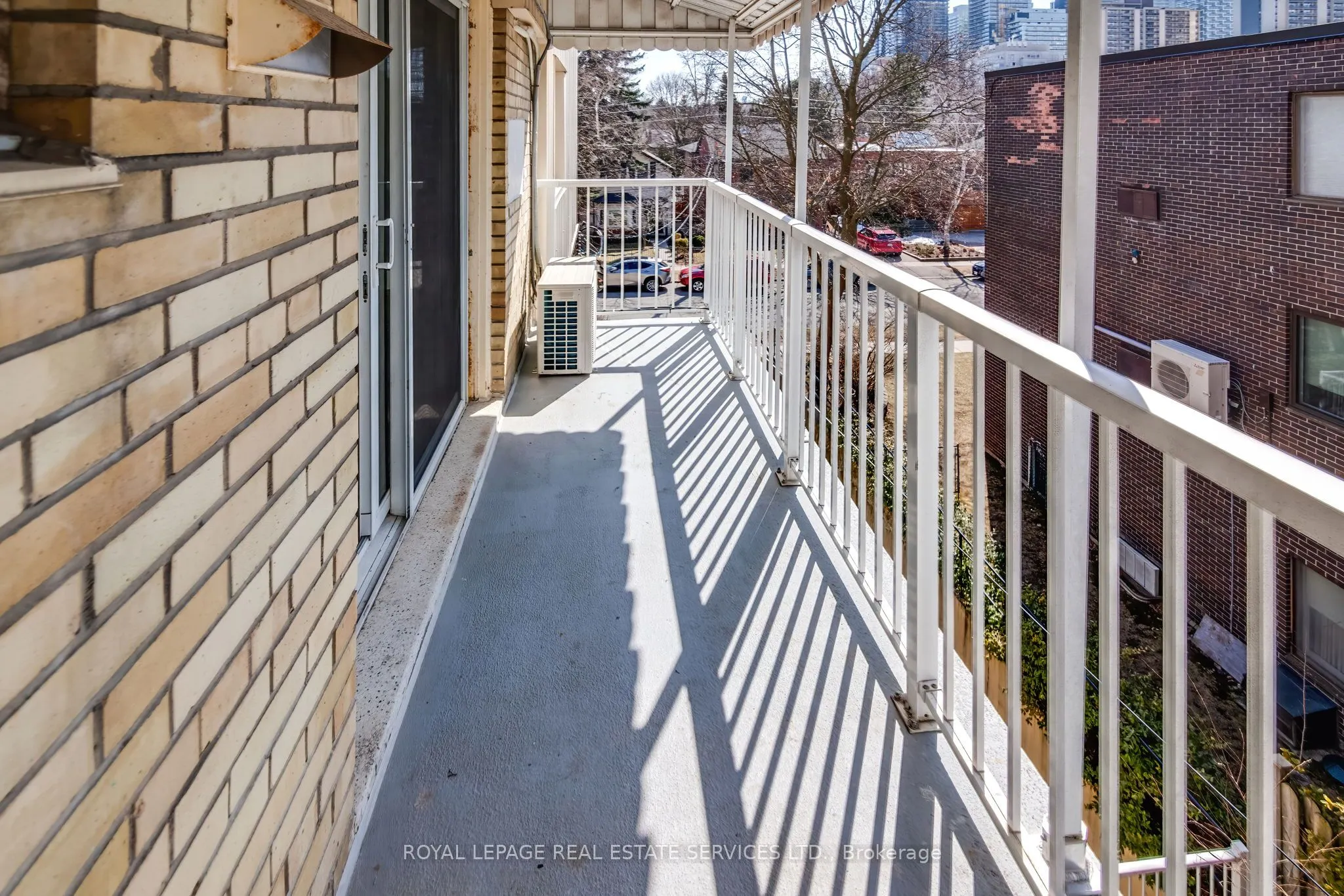 172 Sherwood Avenue, #206