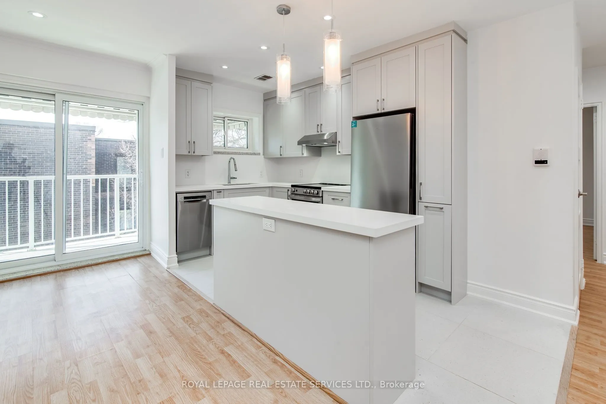 172 Sherwood Avenue, #206