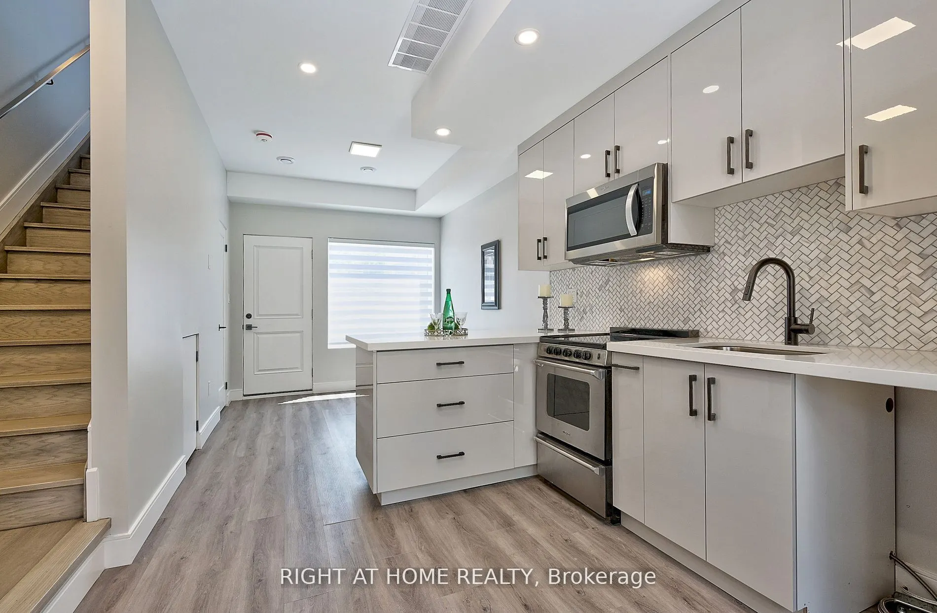 131 Brock Avenue, #4