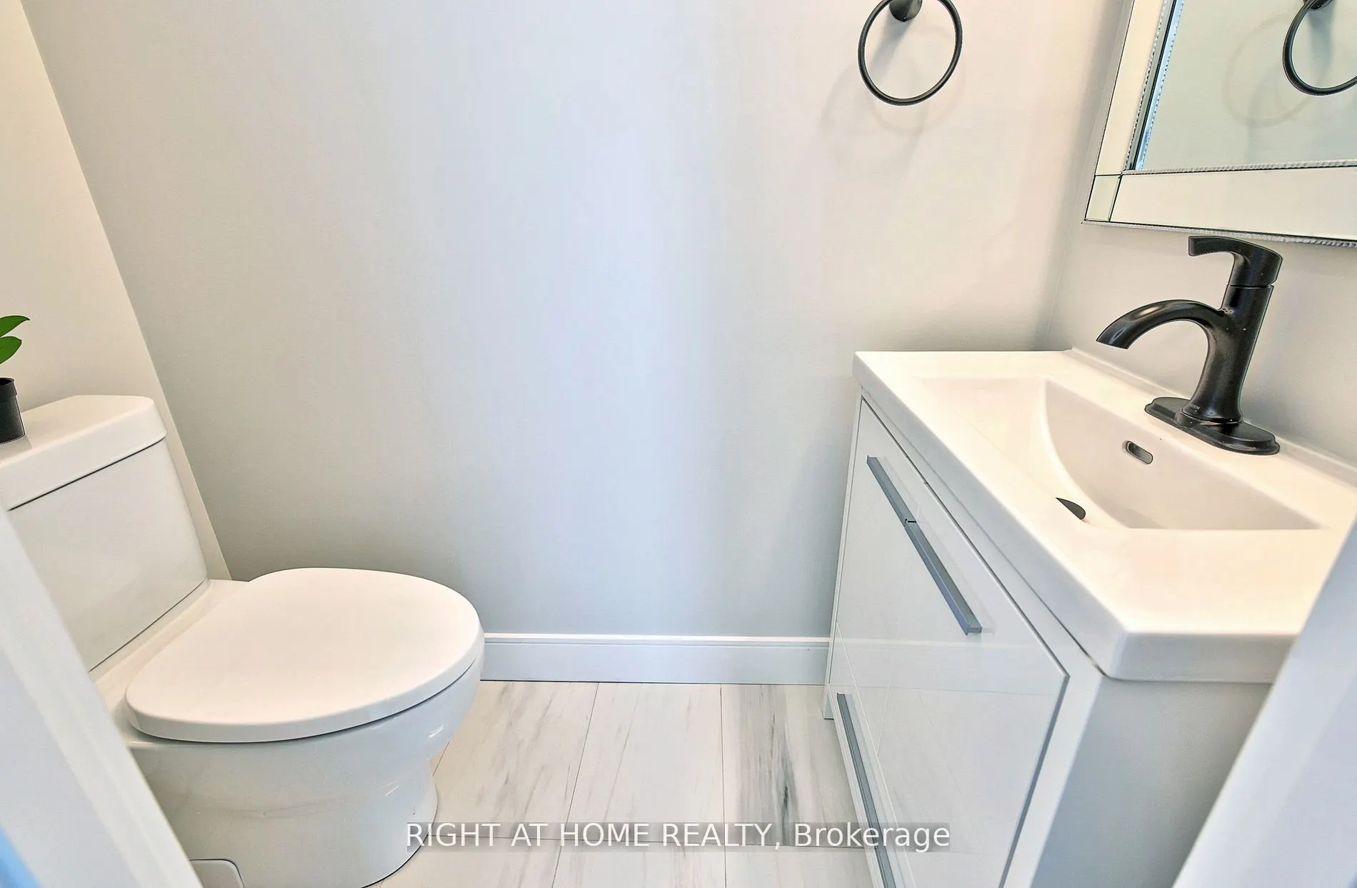 131 Brock Avenue, #4