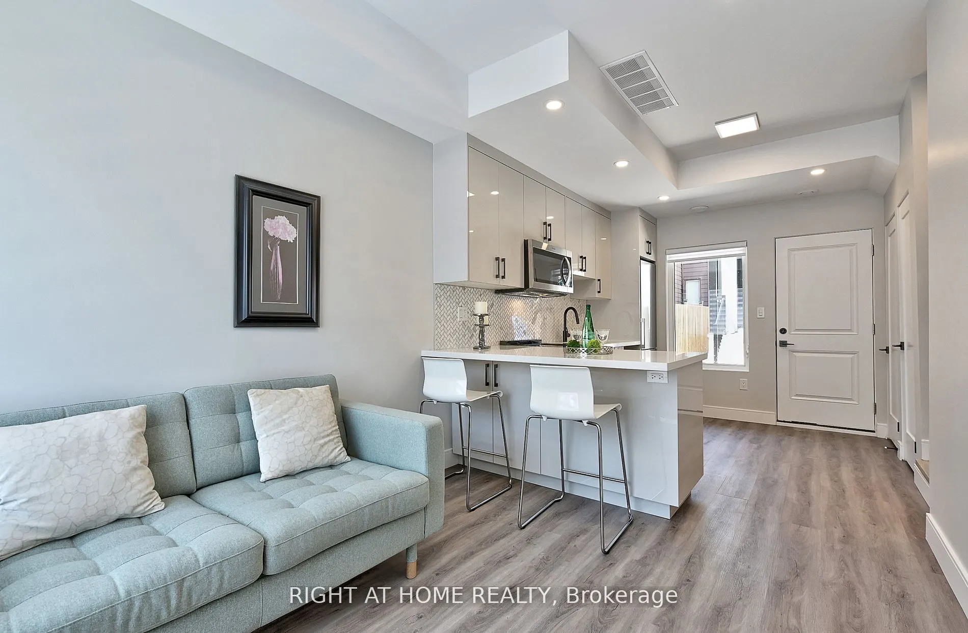 131 Brock Avenue, #4