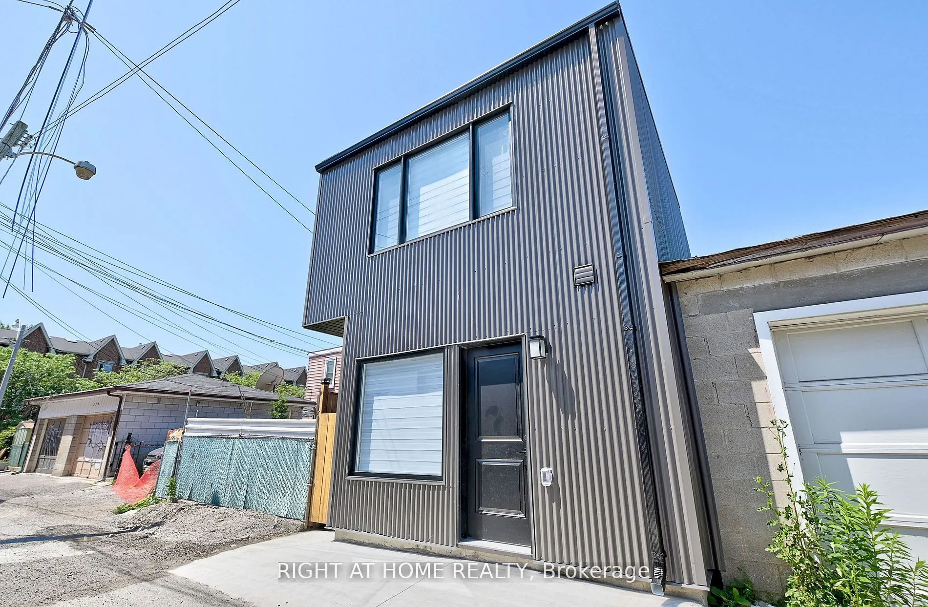 131 Brock Avenue, #4