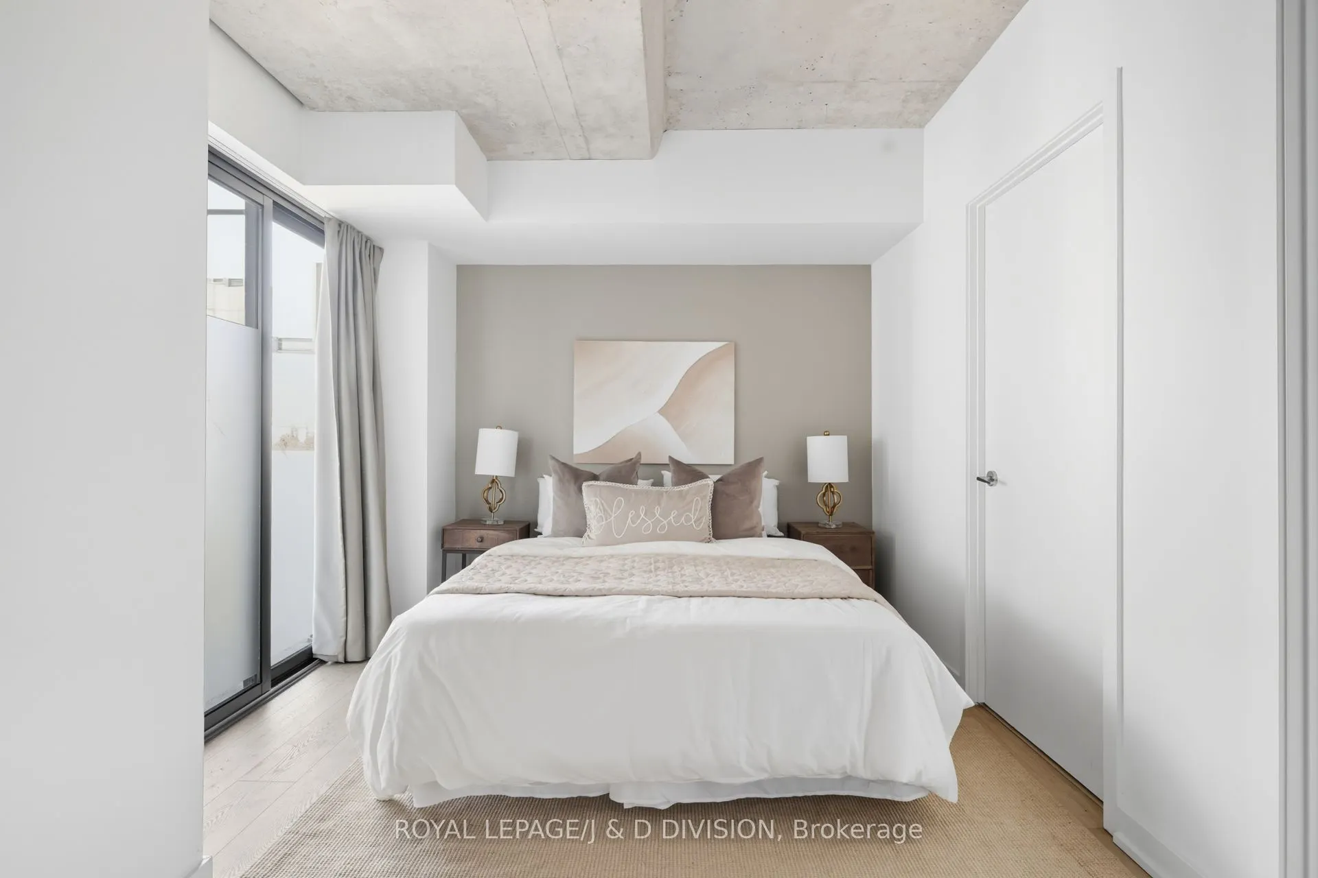 55 Stewart Street, #828