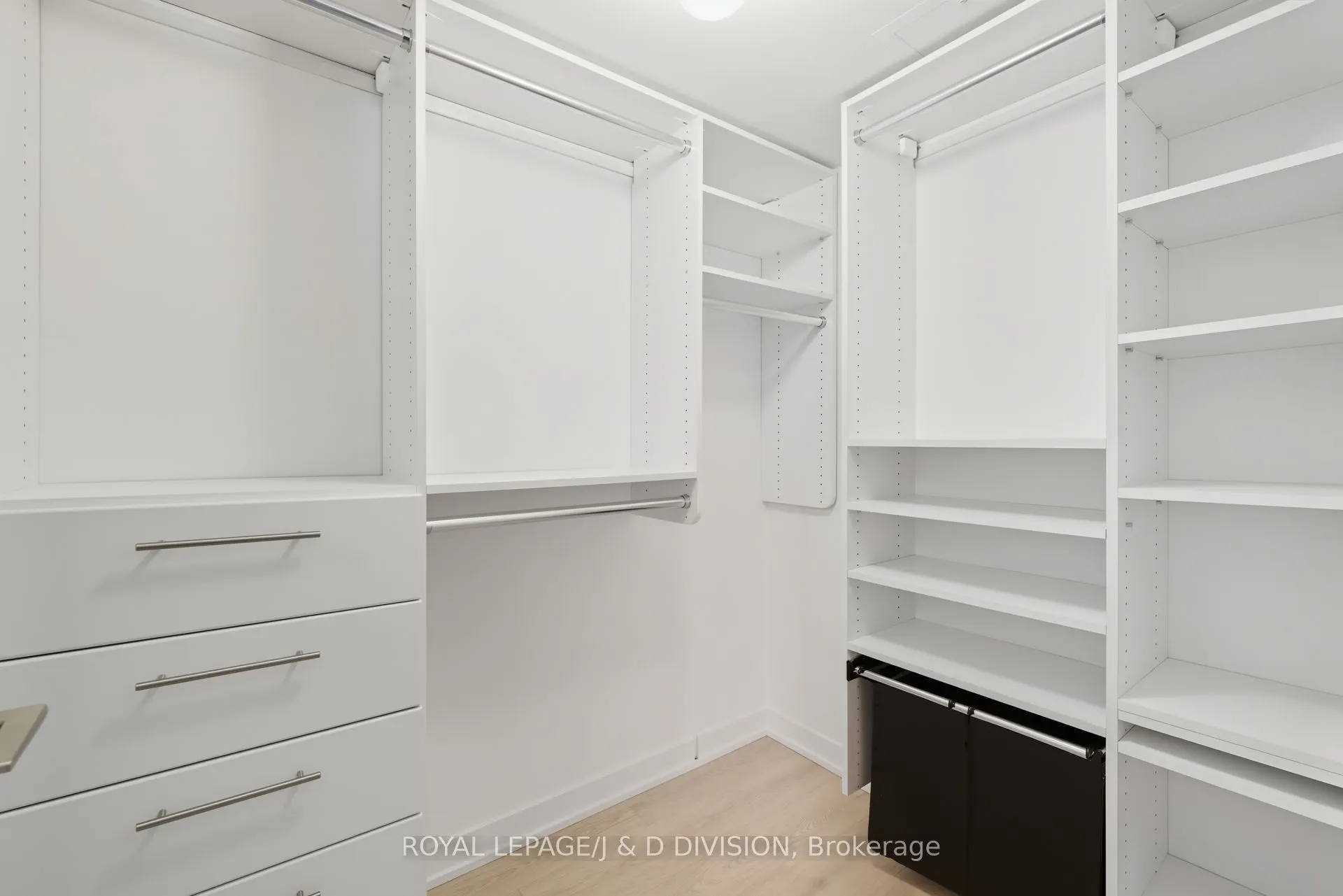 55 Stewart Street, #828
