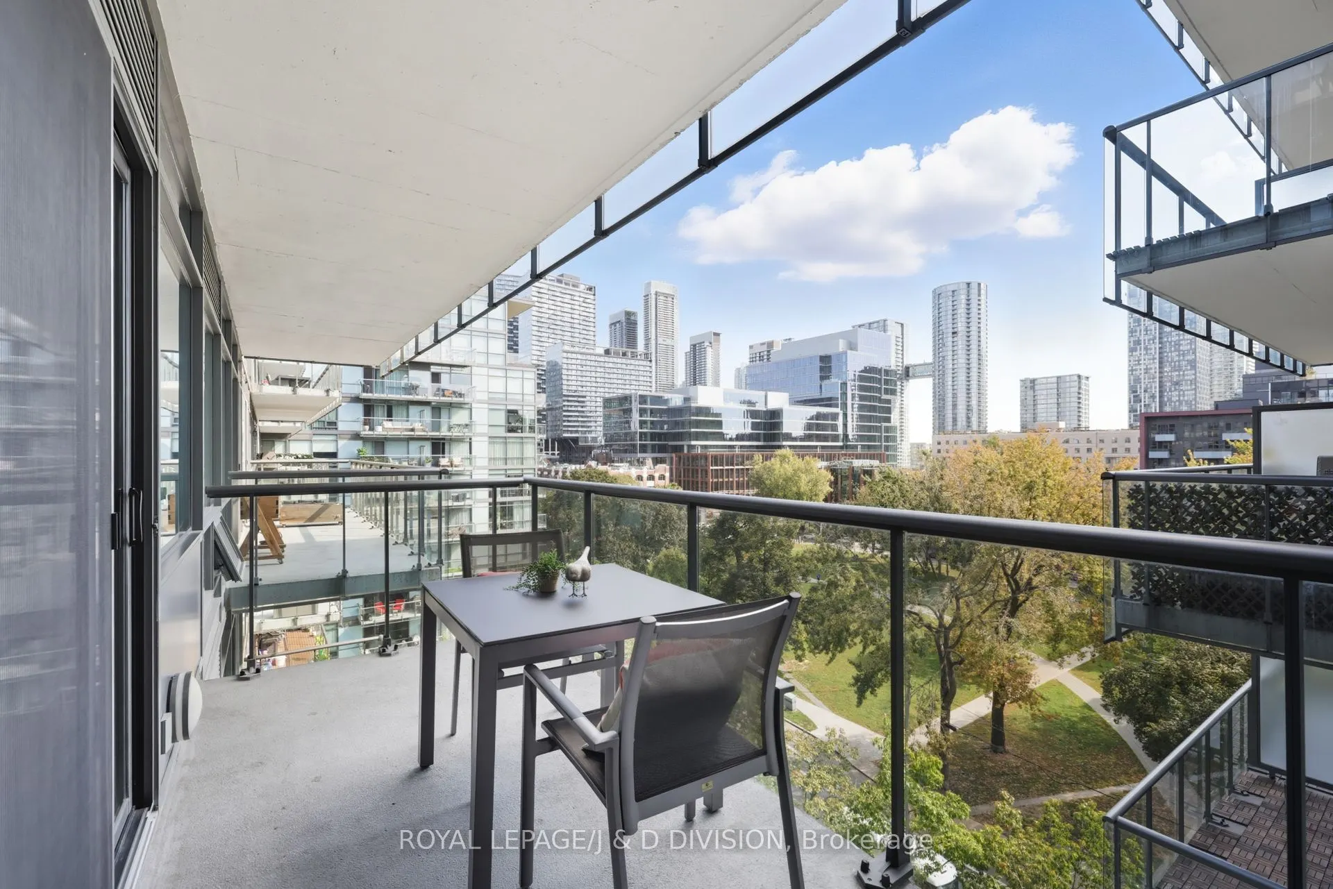 55 Stewart Street, #828