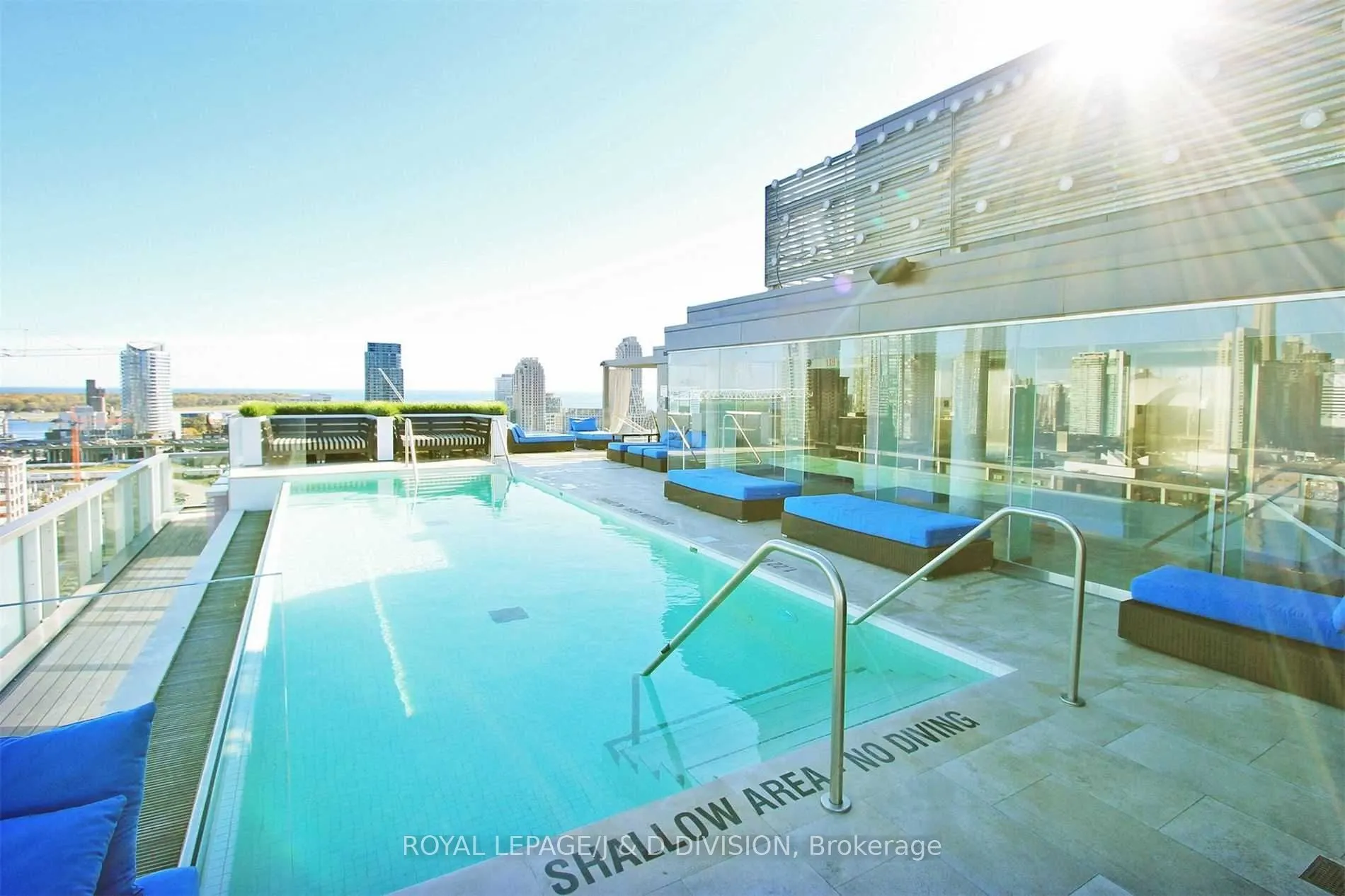 55 Stewart Street, #828