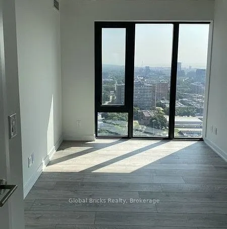 47 Mutual Street, #2805