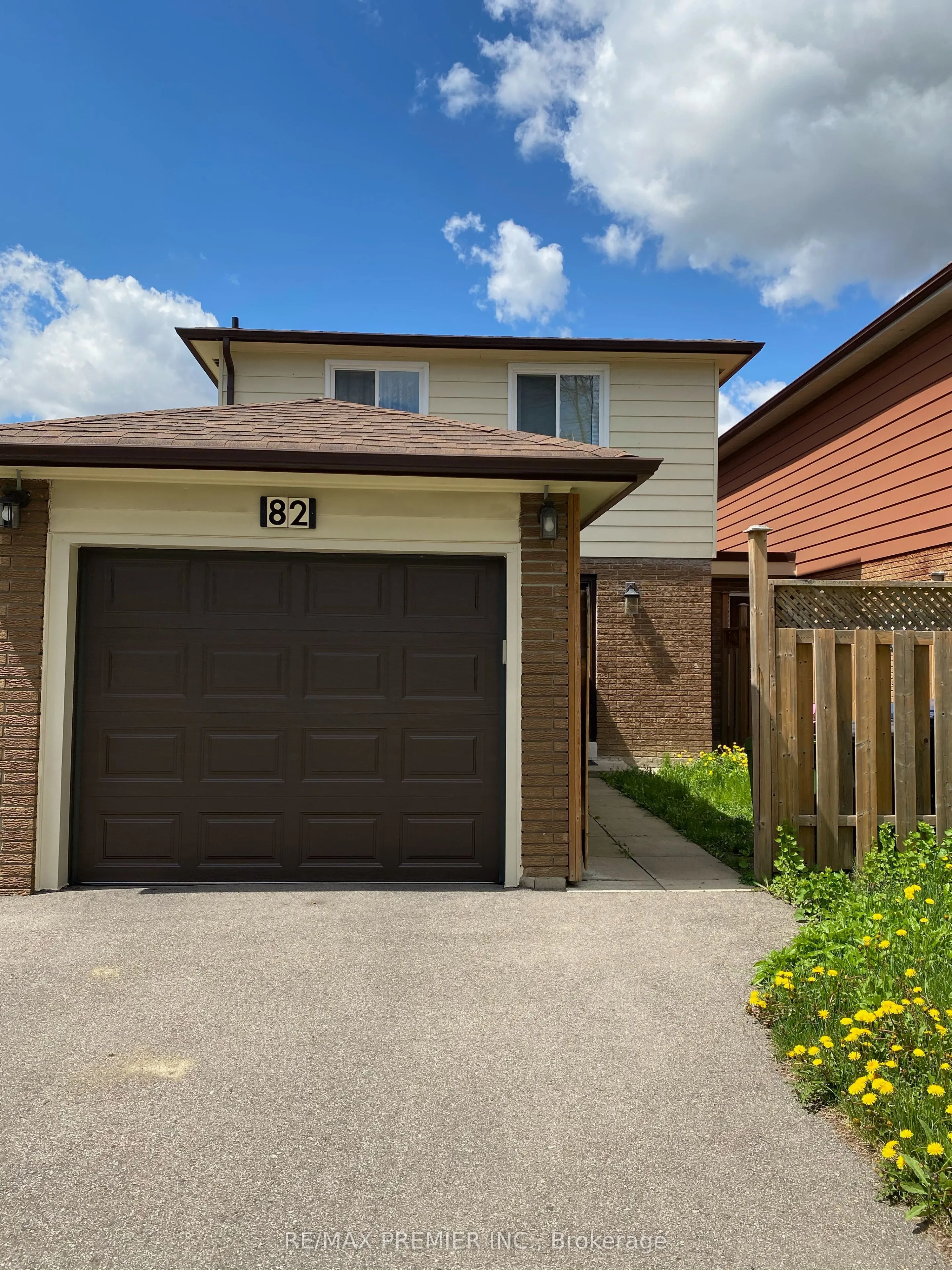 82 Angus Drive, #Main