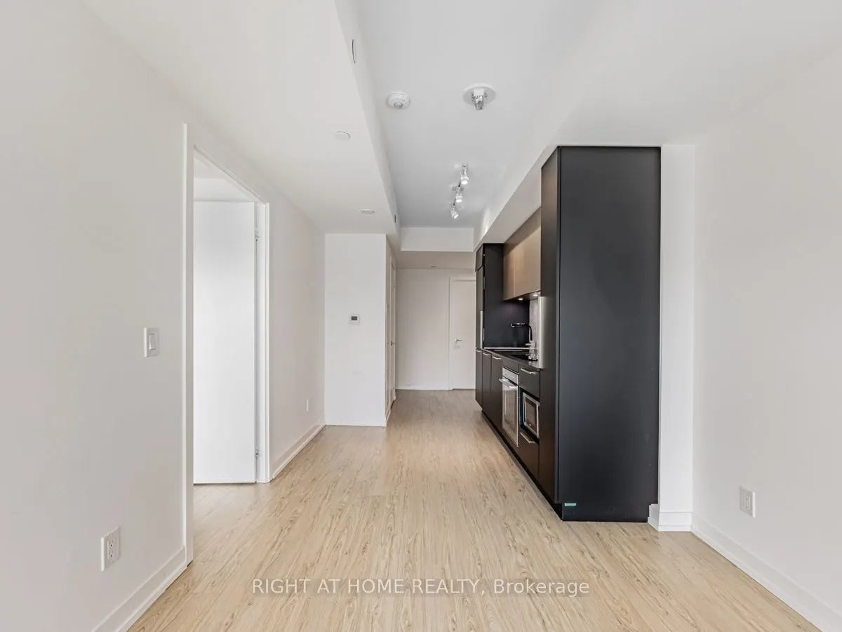 85 Wood Street, #1615