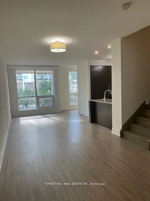 310 Tweedsmuir Avenue, #Th4
