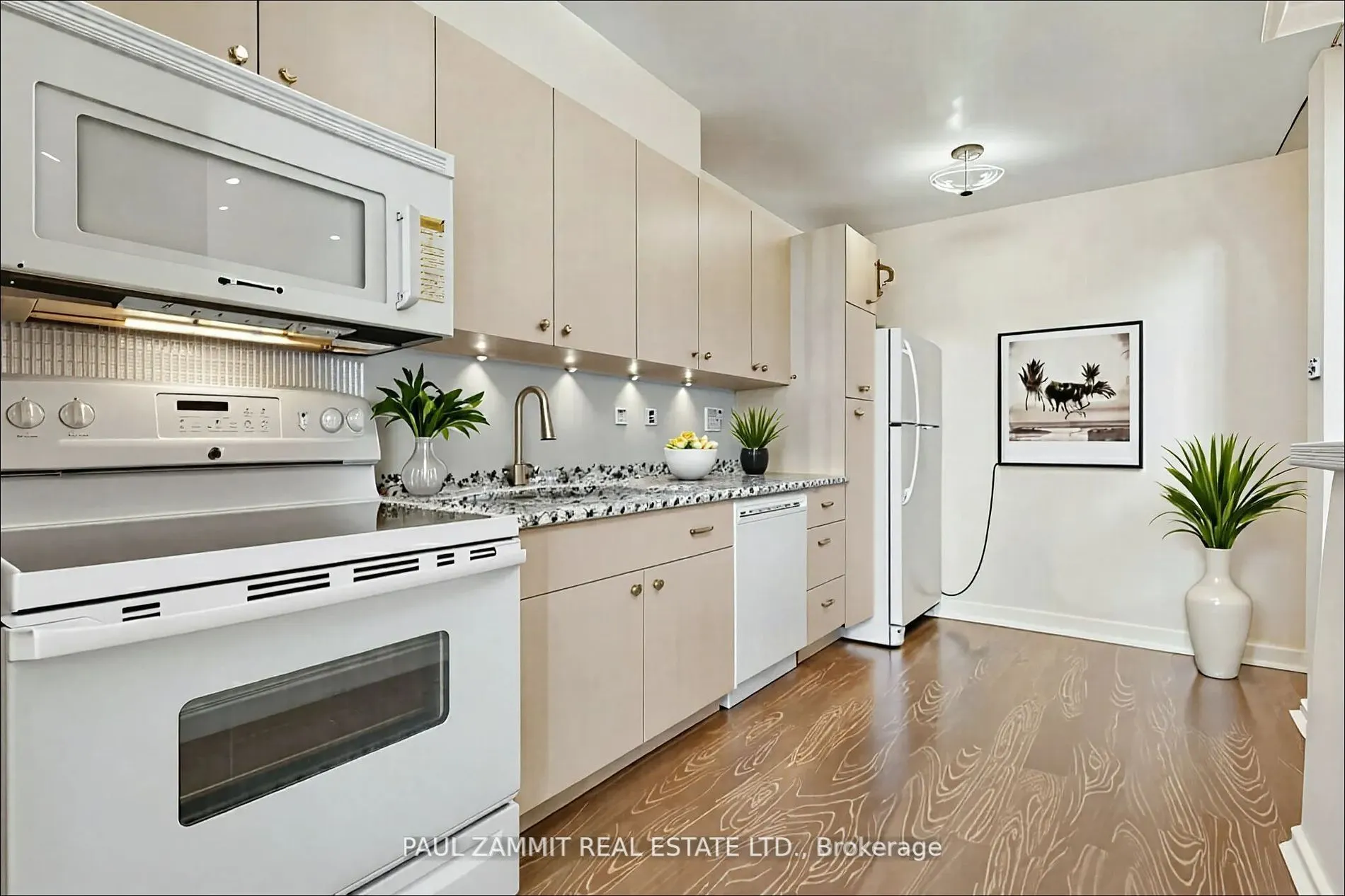 350 Seneca Hill Drive, #1005
