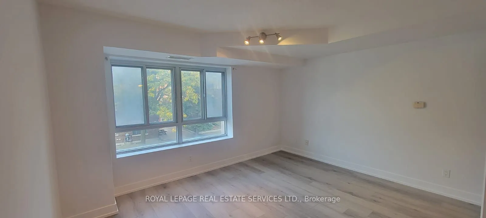 15 Maplewood Avenue, #208