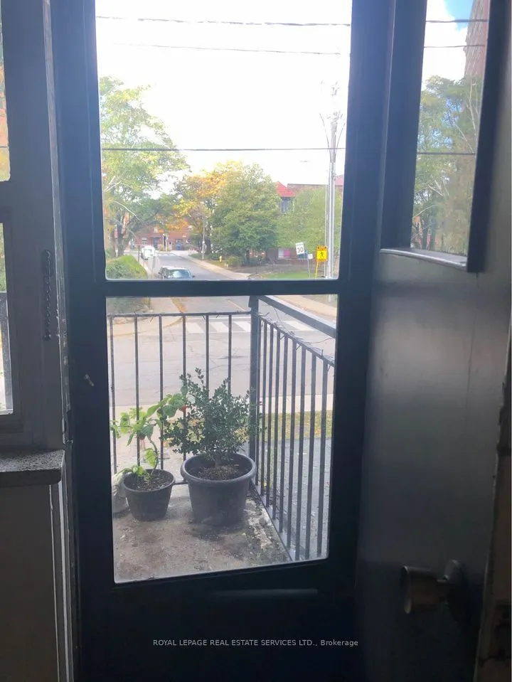 105 Raglan Avenue, #504