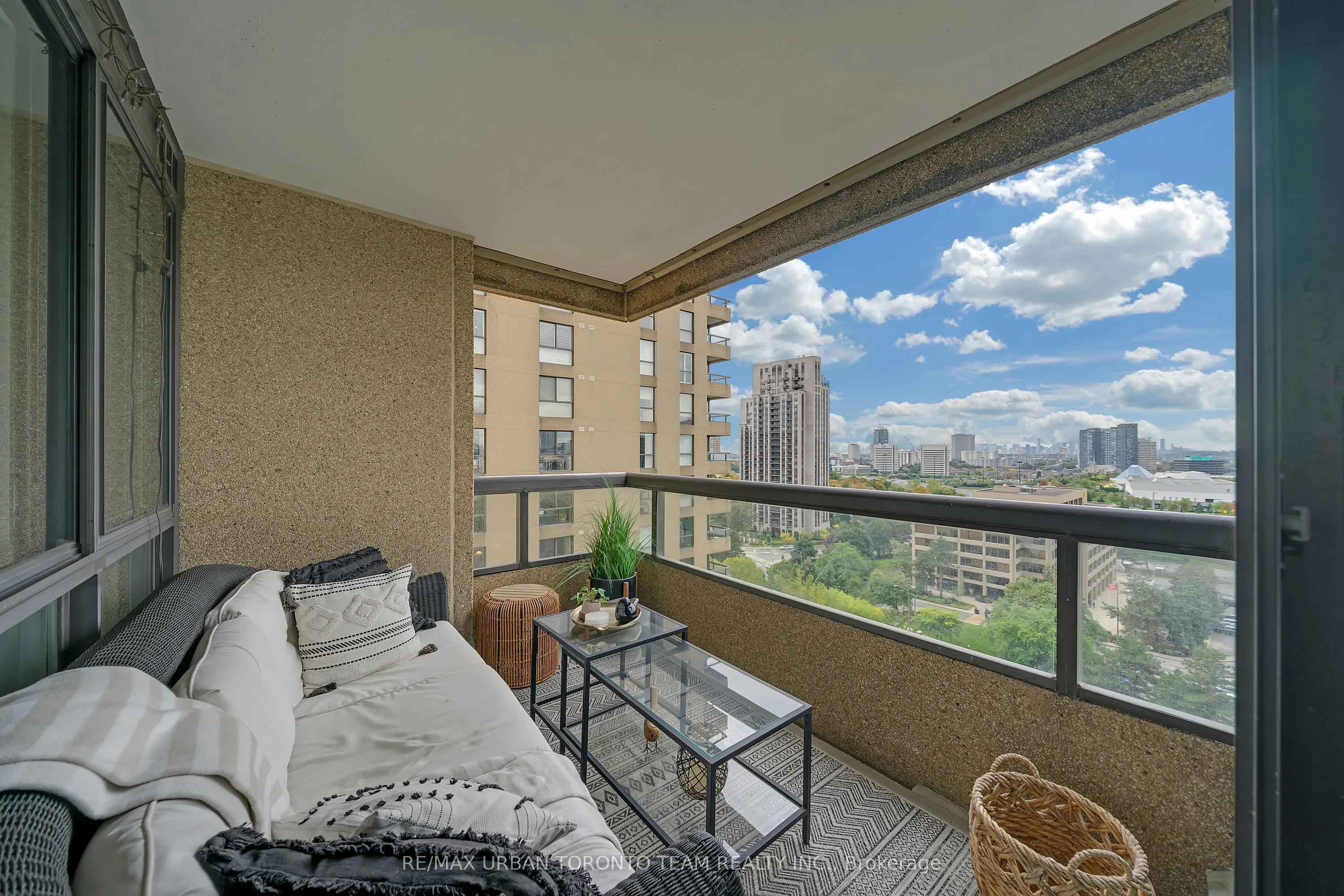 3 Concorde Place, #1601