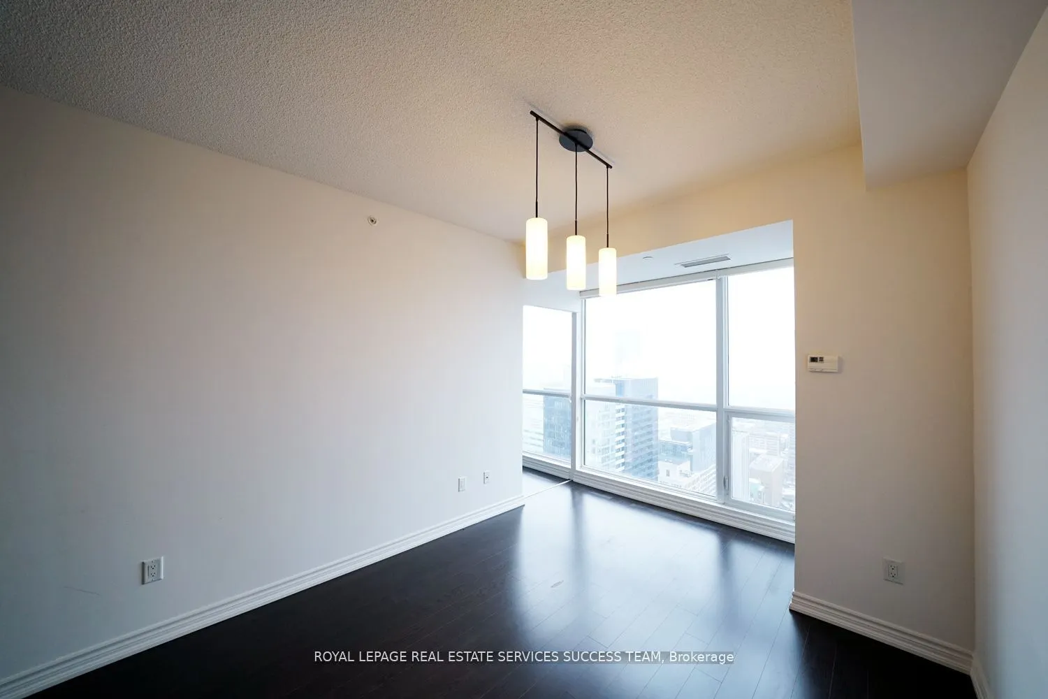 386 Yonge Street W, #4713