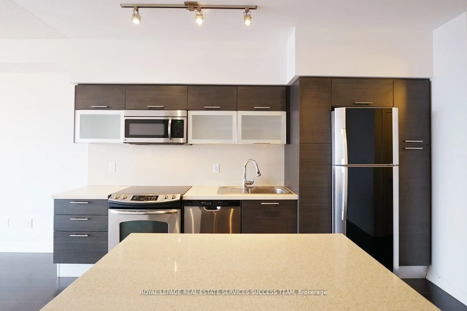 386 Yonge Street W, #4713