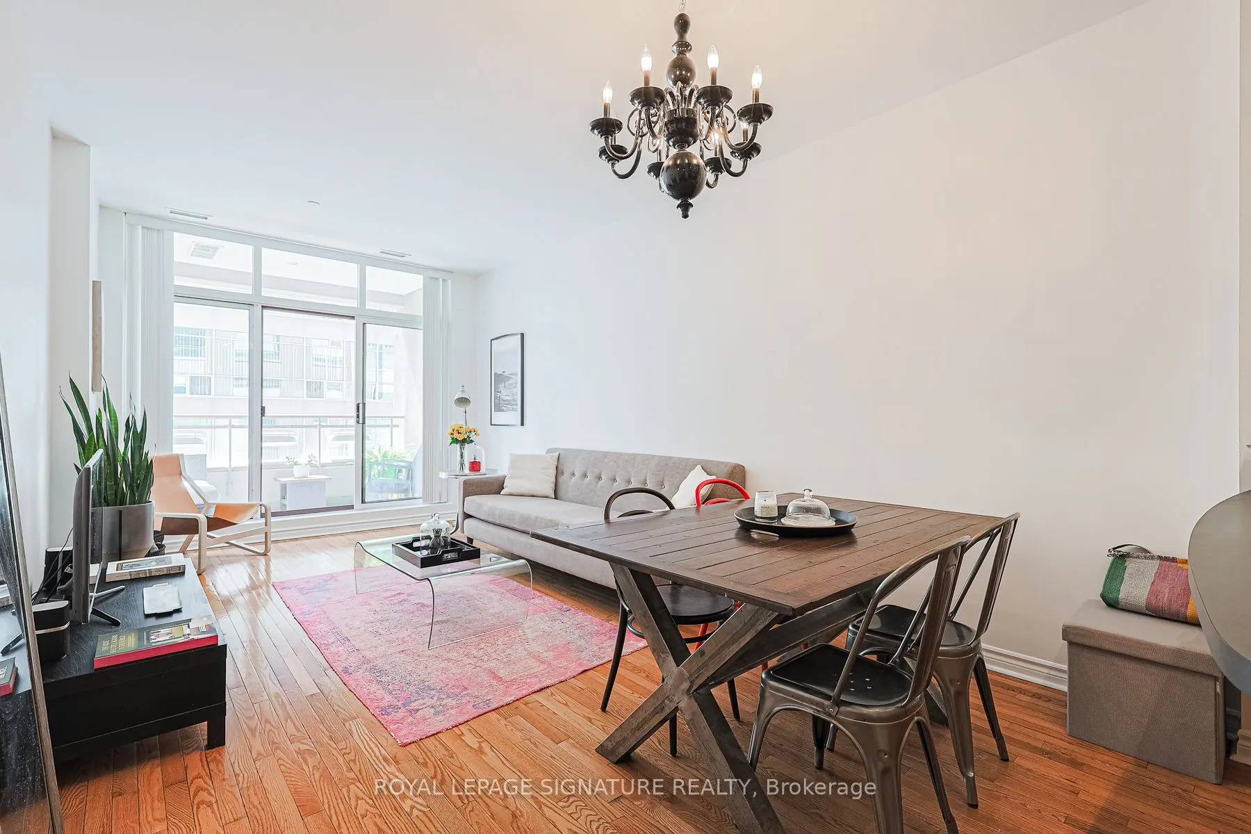 980 Yonge Street, #804