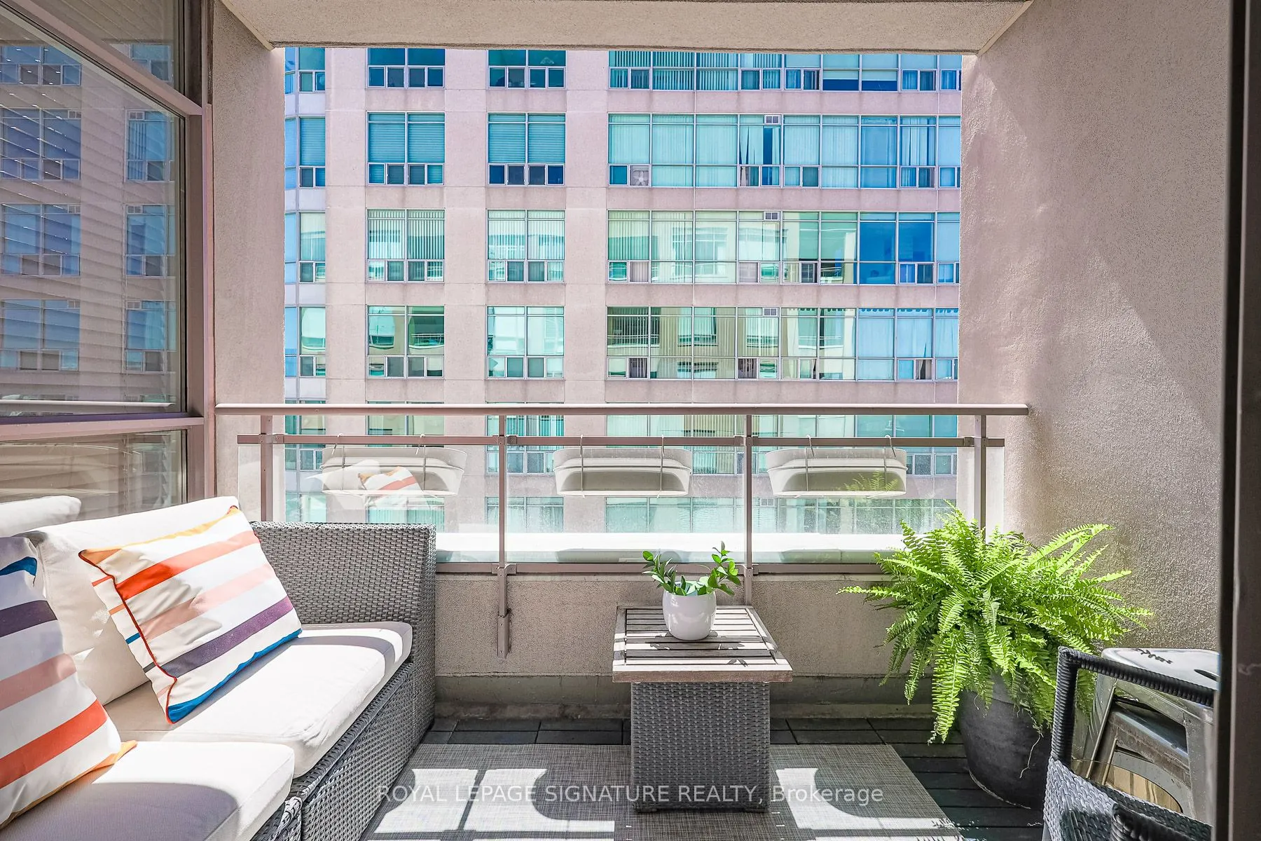 980 Yonge Street, #804
