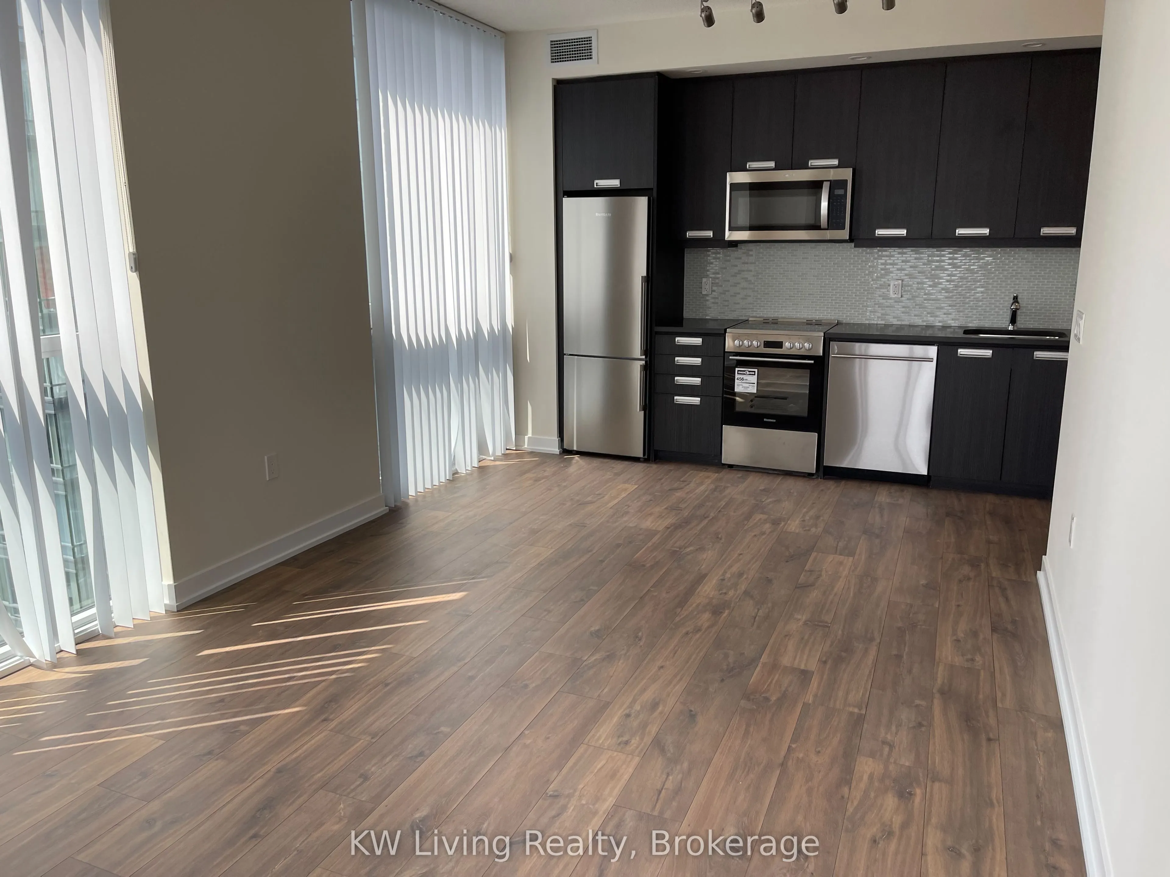 99 John Street, #3204
