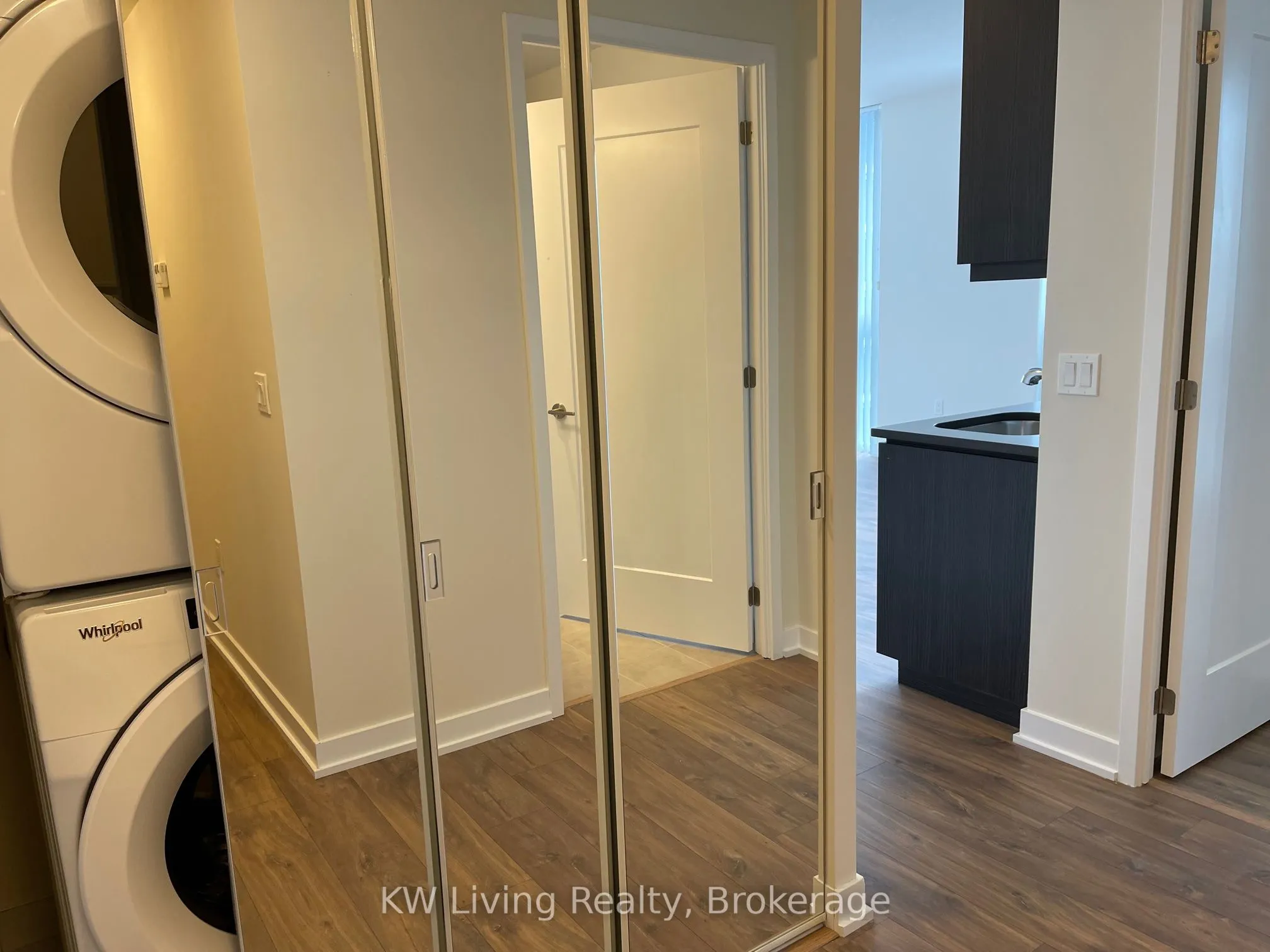 99 John Street, #3204