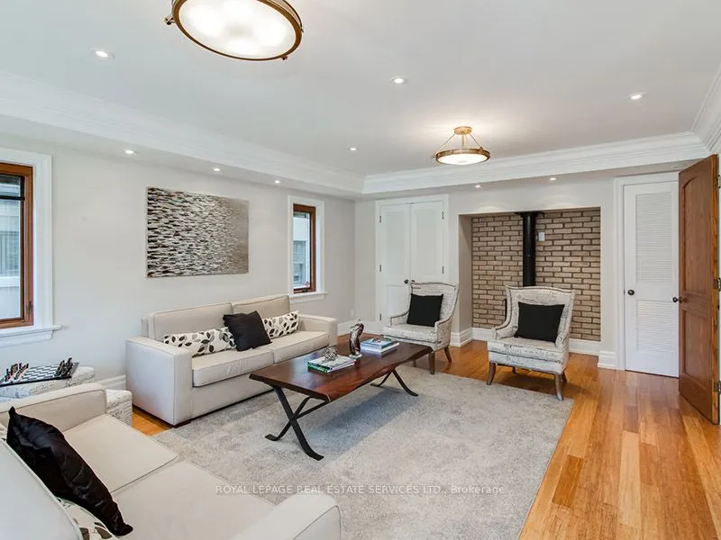 441 Oriole Parkway