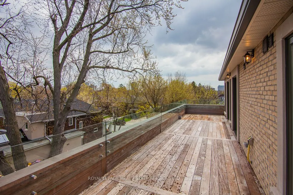 441 Oriole Parkway