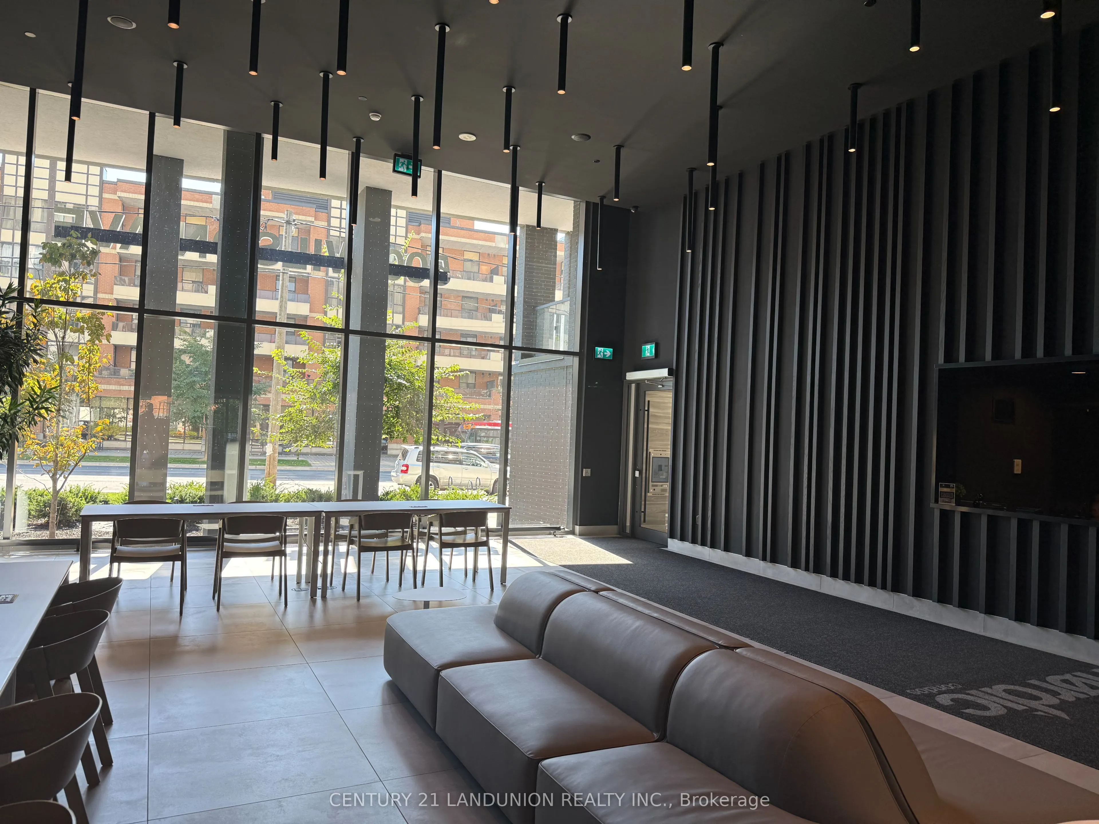 500 Wilson Avenue, #207