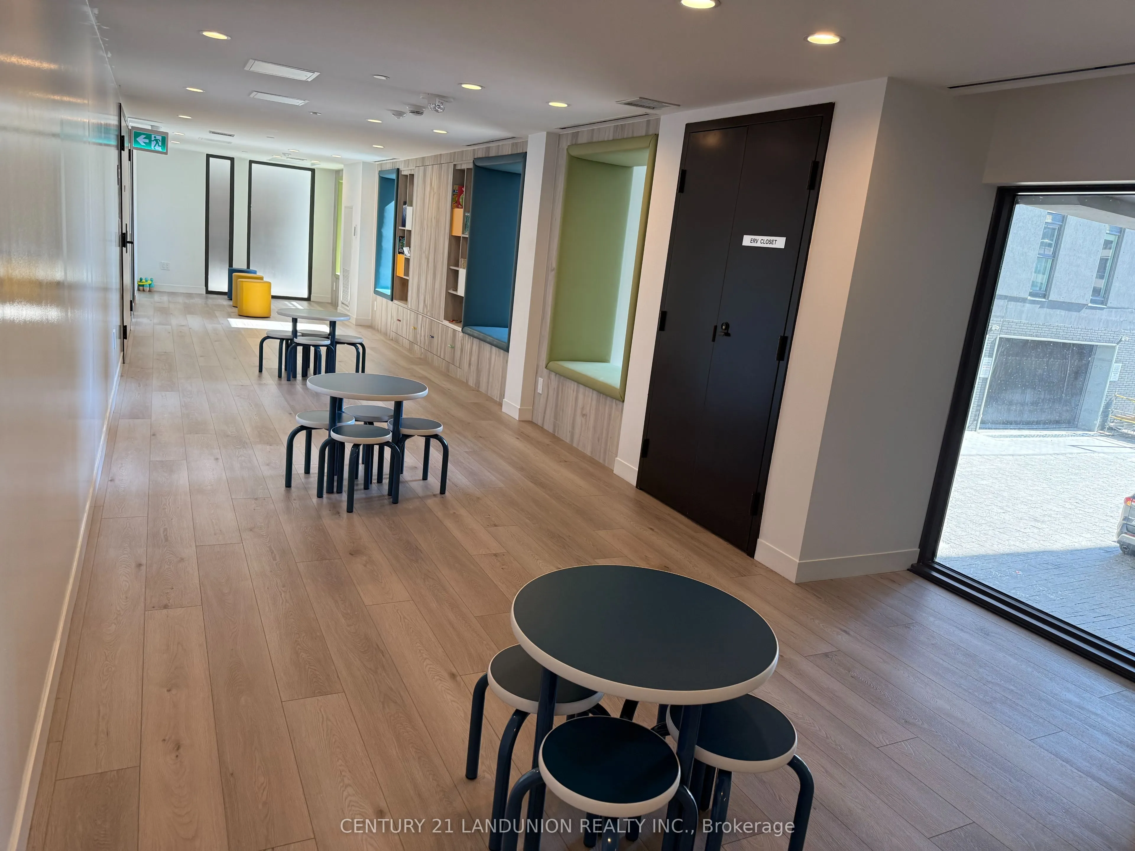 500 Wilson Avenue, #207
