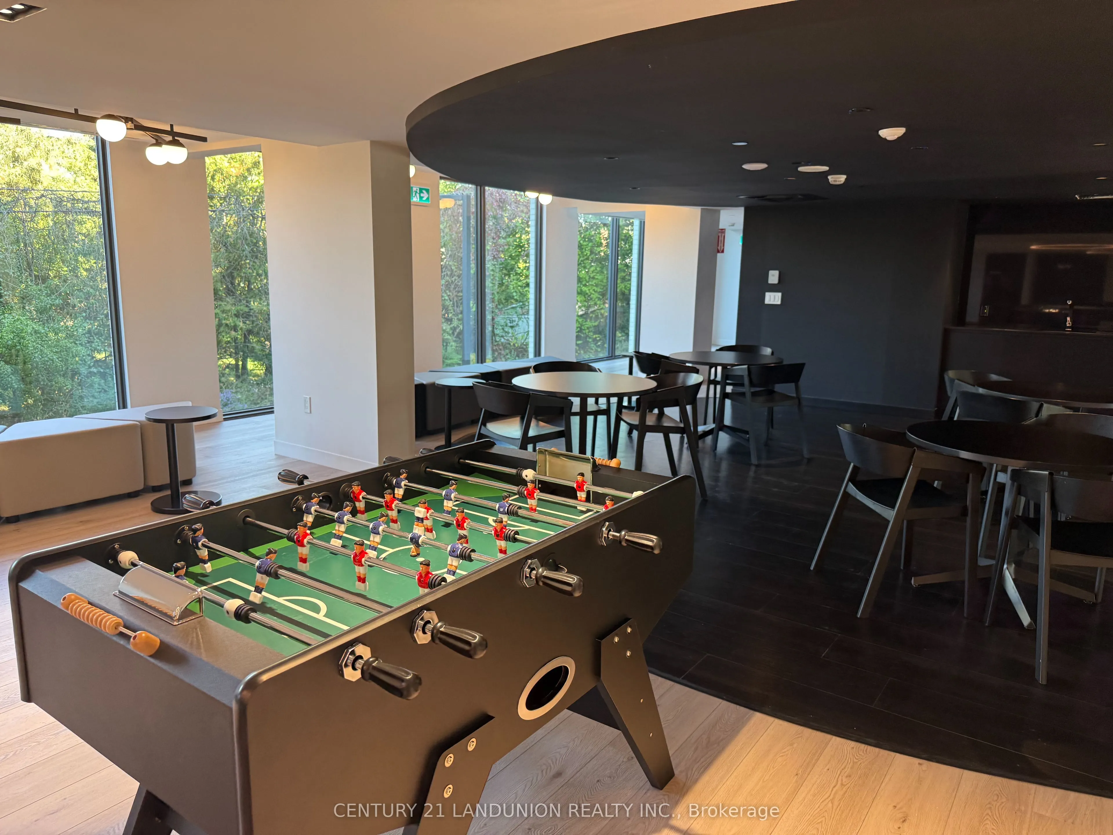 500 Wilson Avenue, #207