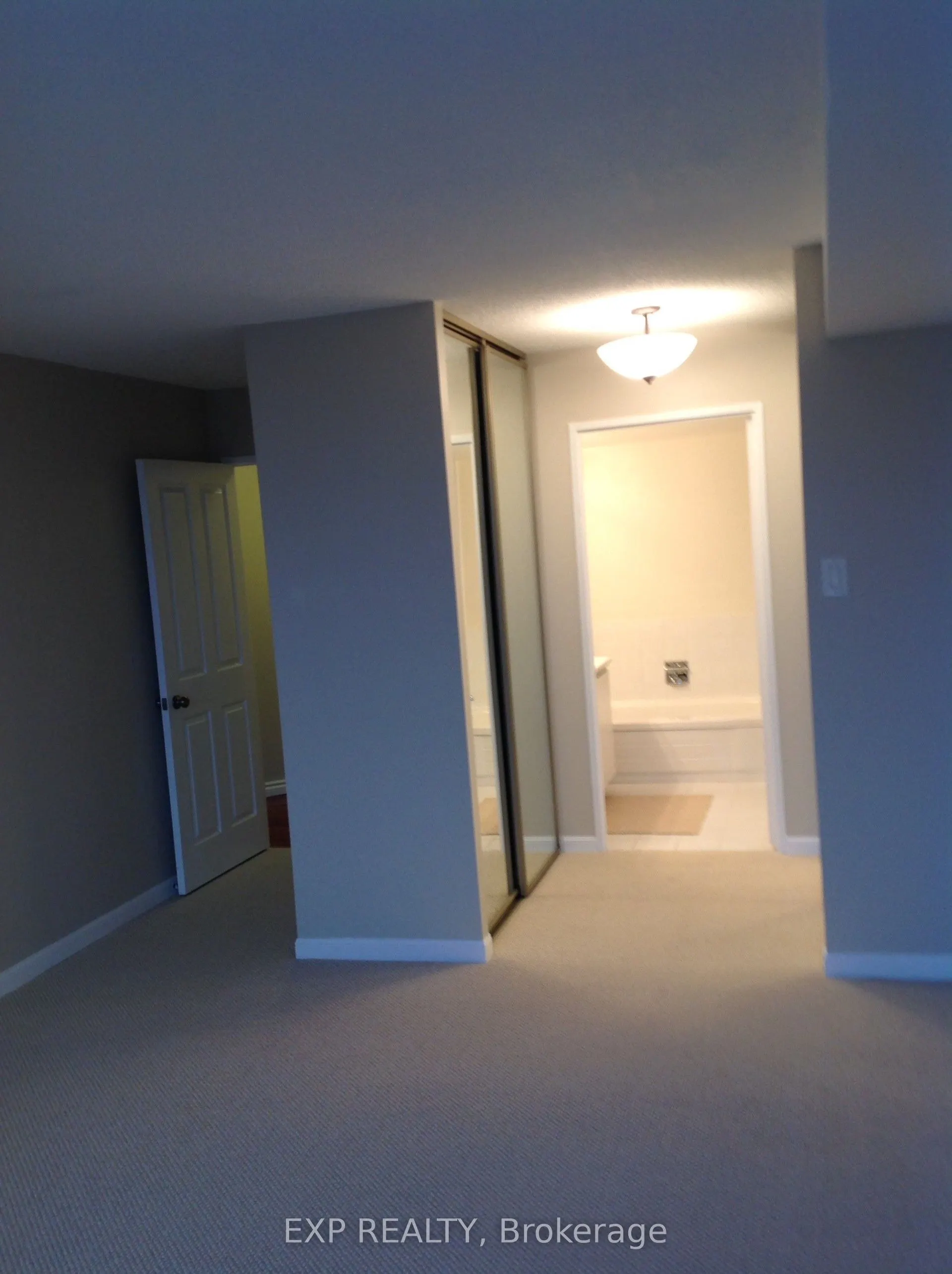 1121 Steeles Avenue W